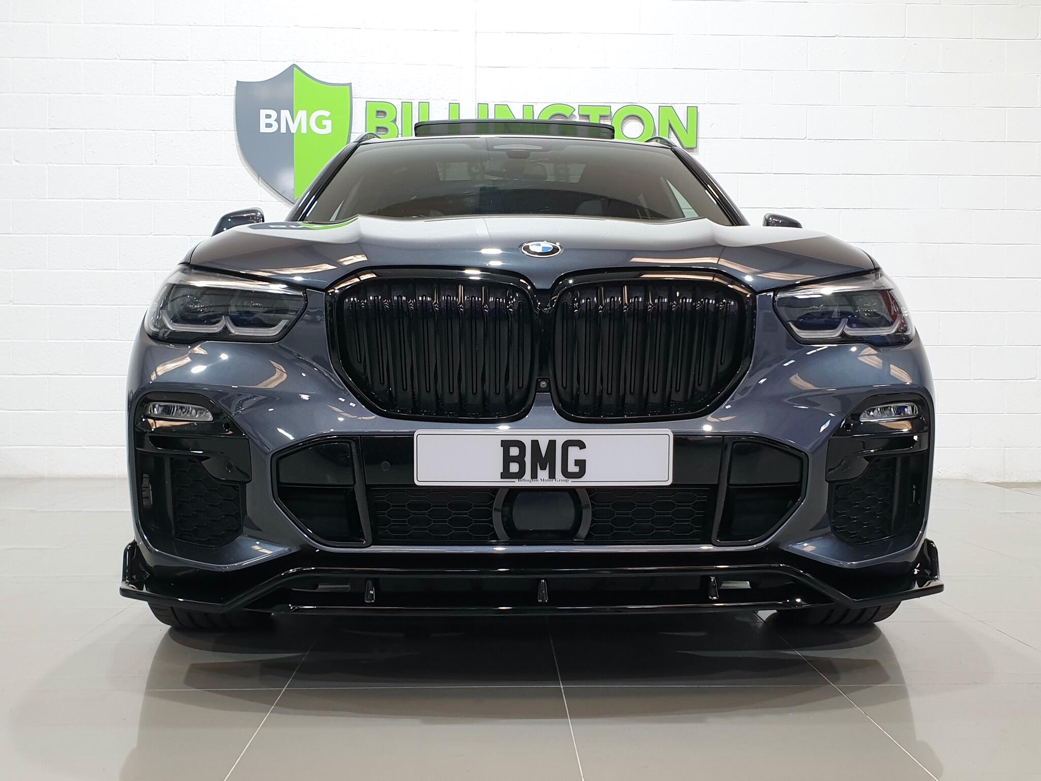 BMW X5 view 2