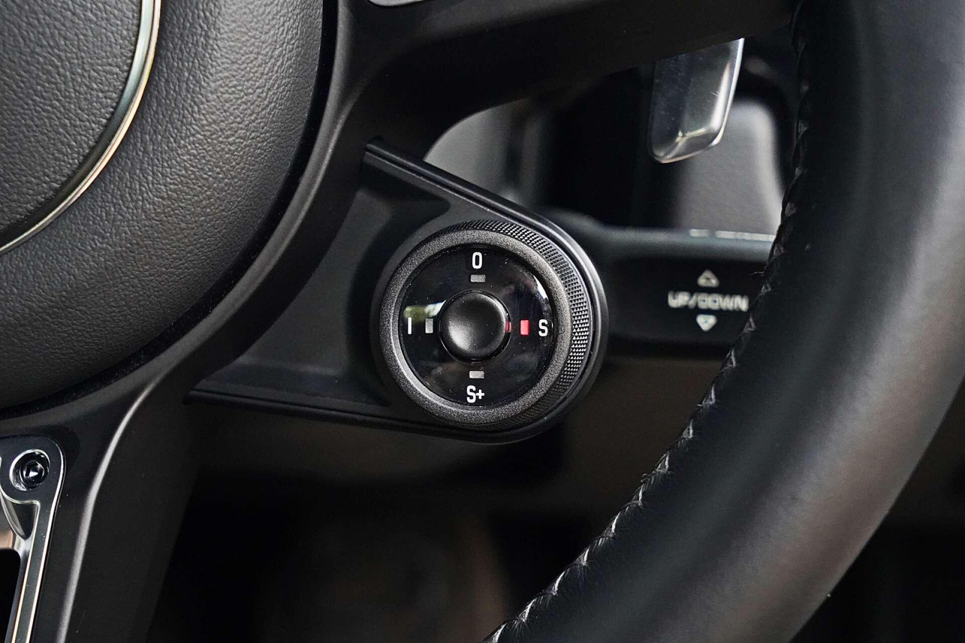 Porsche Cayman view 30