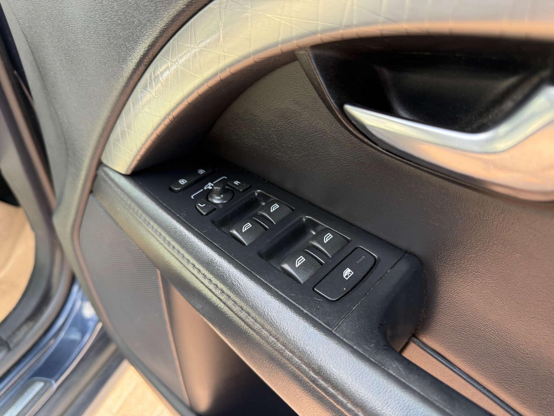 Volvo XC70 view 31