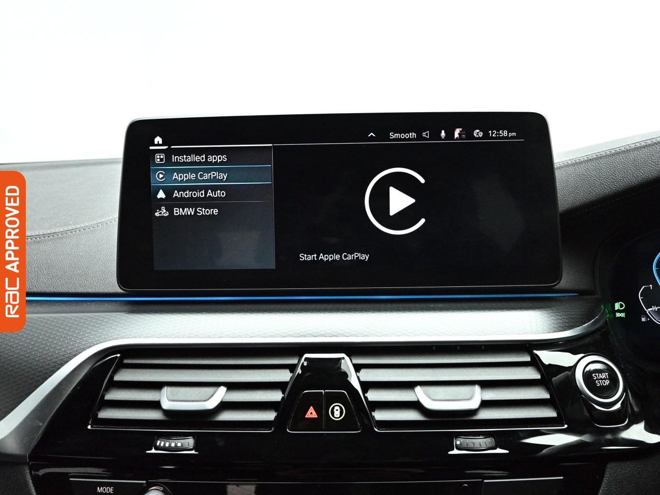 BMW 5 Series view 17