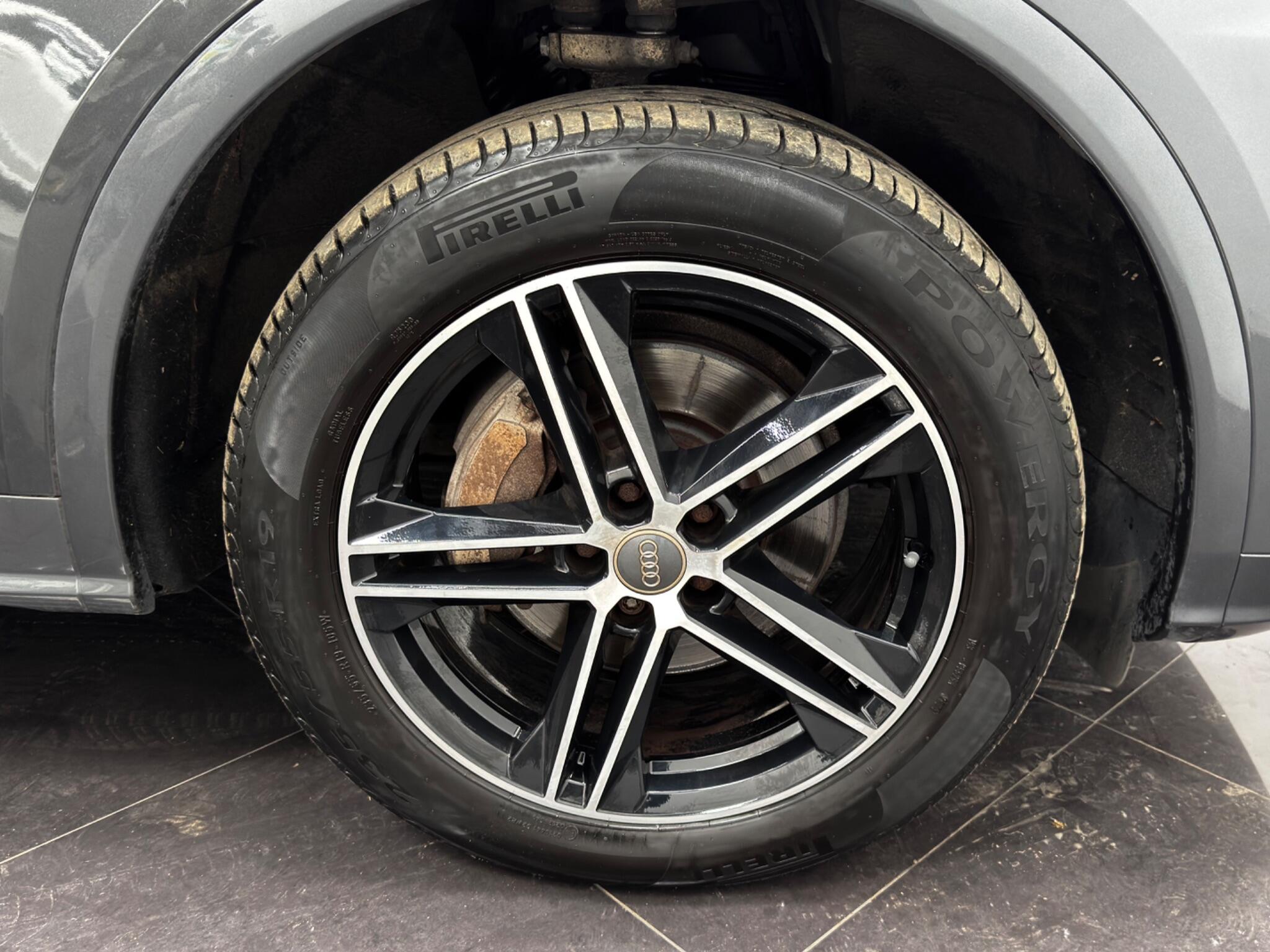 Audi Q5 view 78