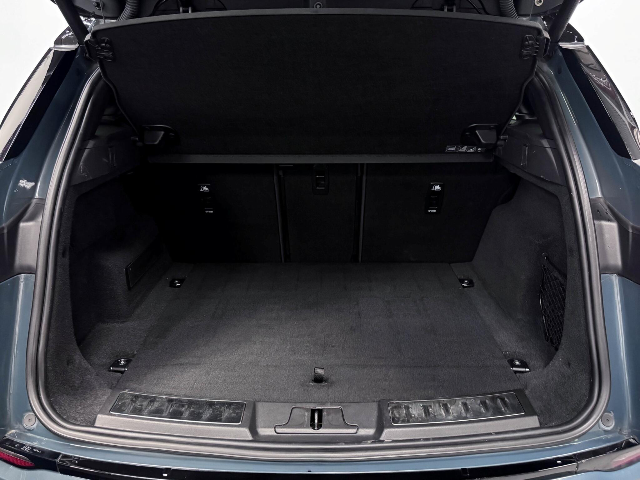 Land Rover Range Rover Evoque view 7