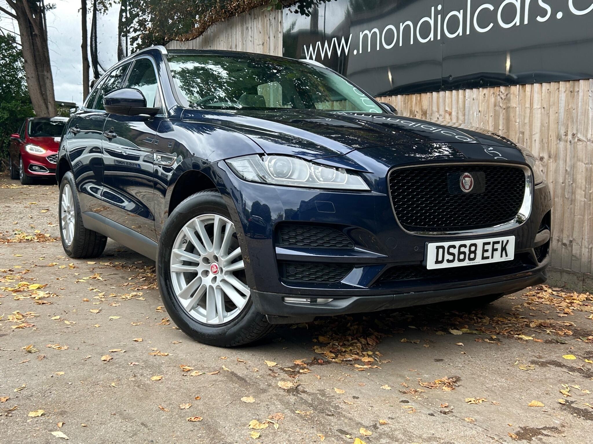 Jaguar F-Pace view 9