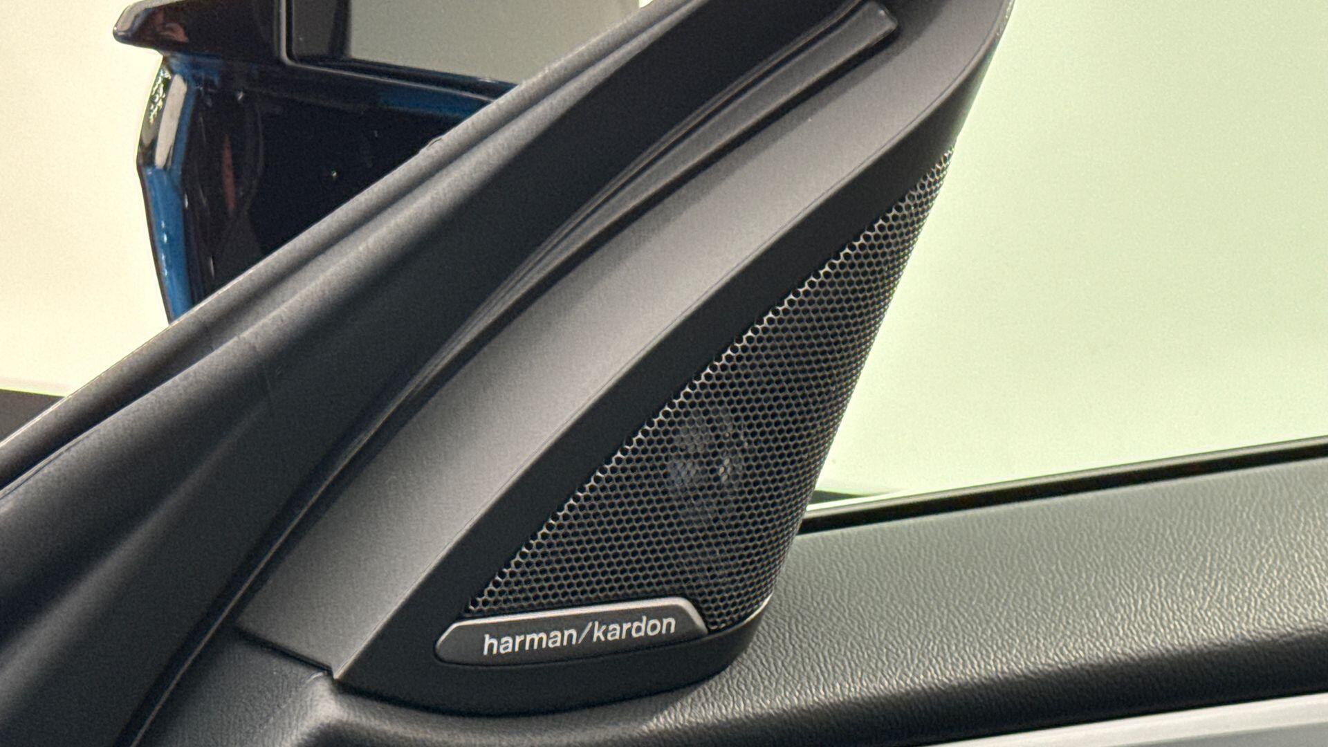 BMW i4 view 20
