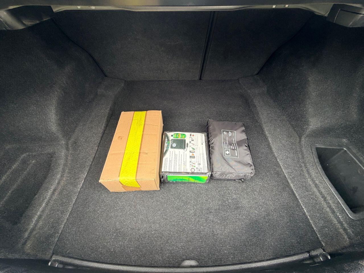 BMW 2 Series view 26