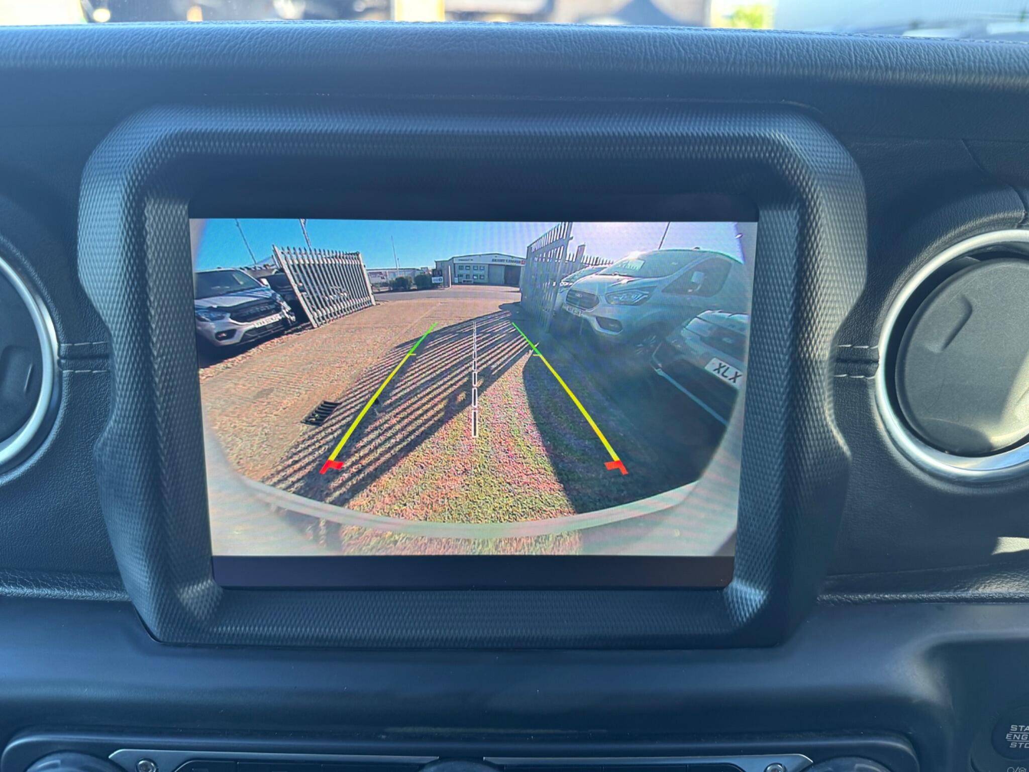 Jeep Wrangler view 30
