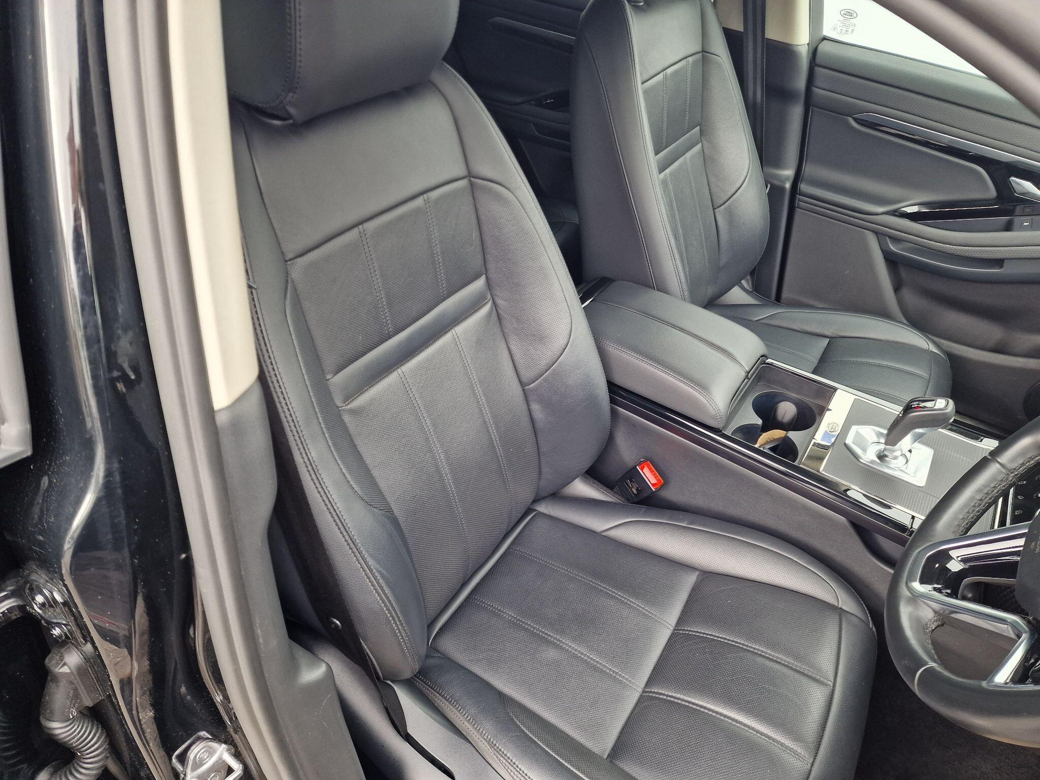 Land Rover Range Rover Evoque view 42