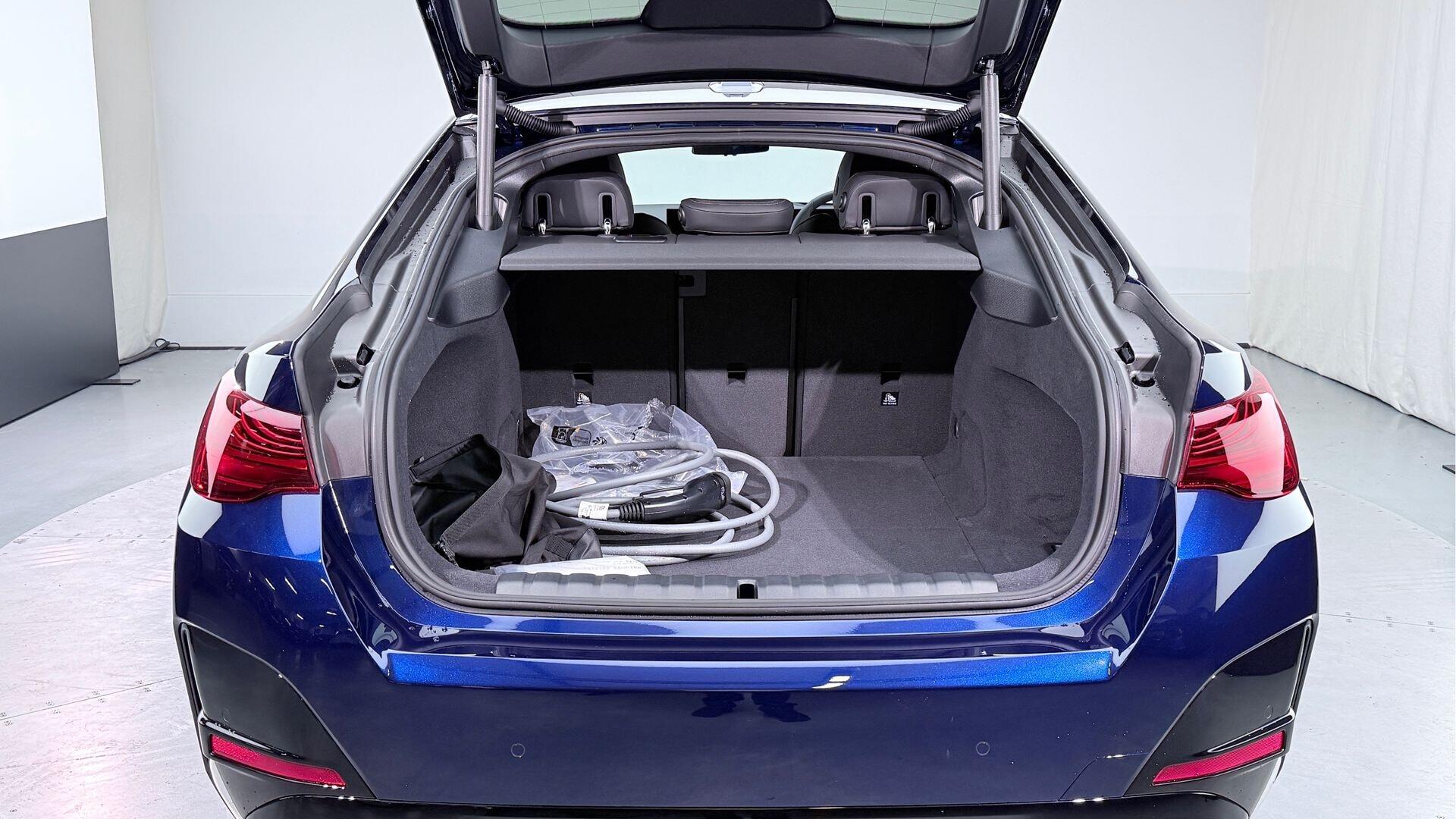 BMW i4 view 13
