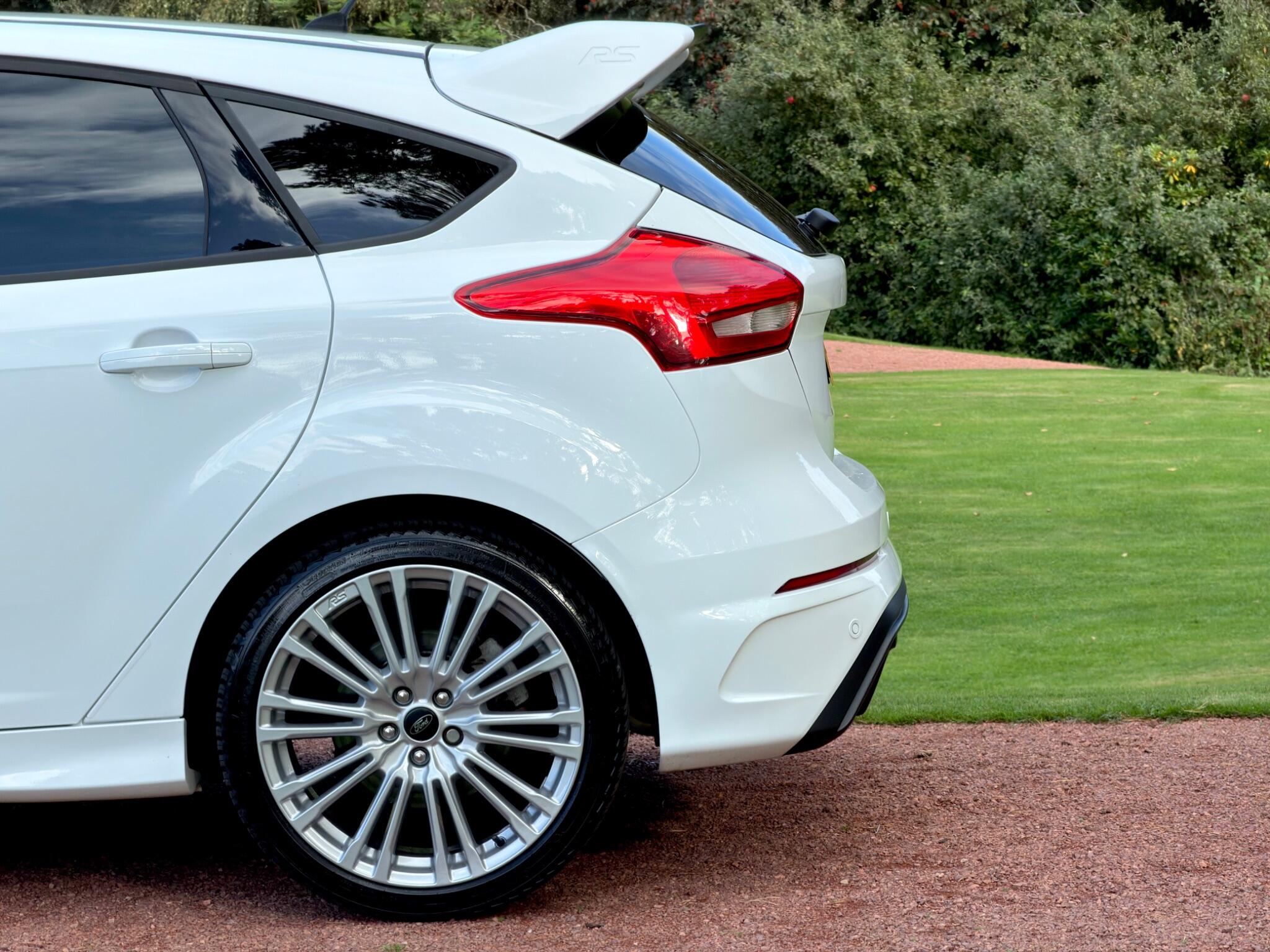 Ford Focus view 54
