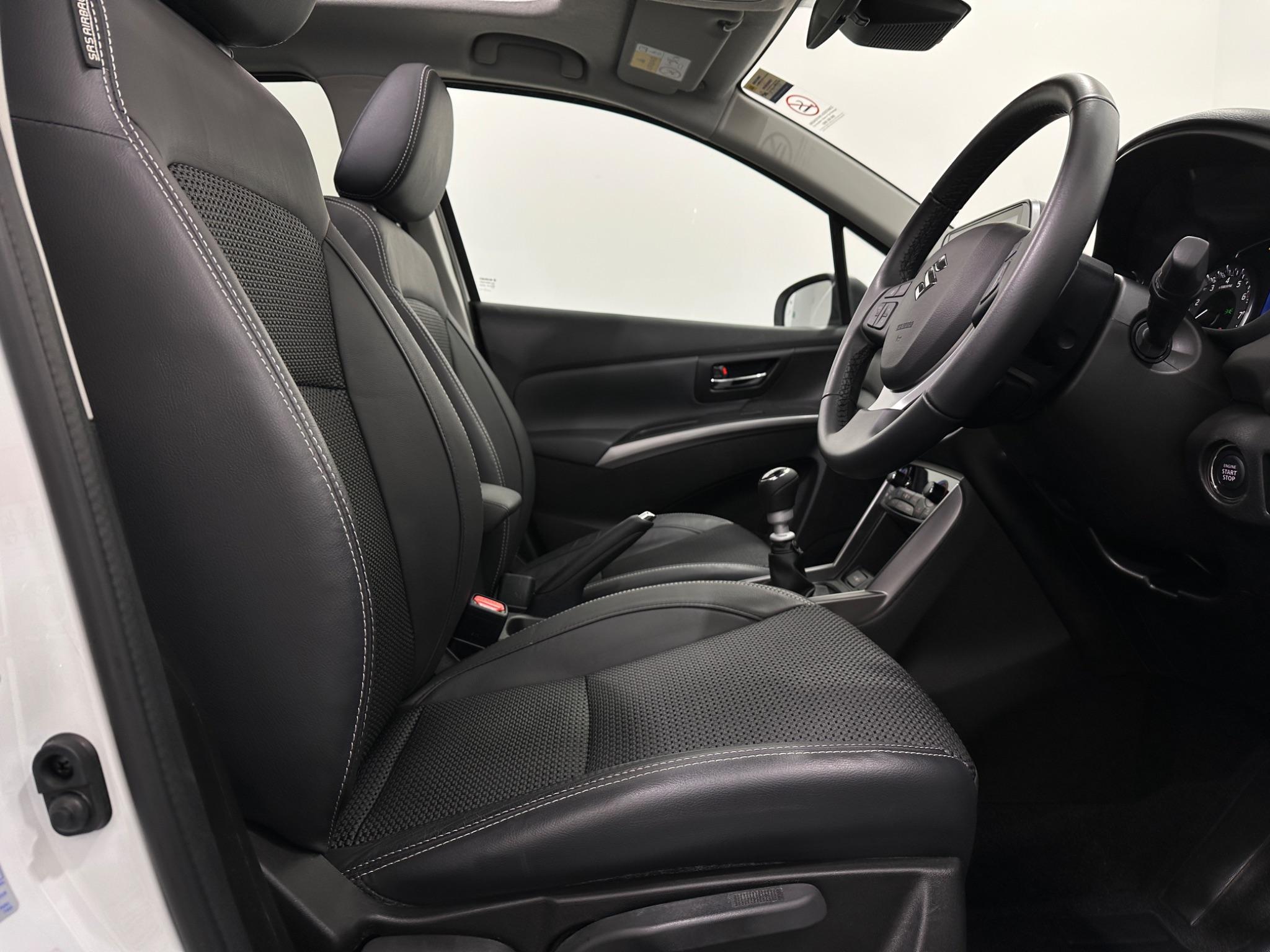 Suzuki S-Cross view 29