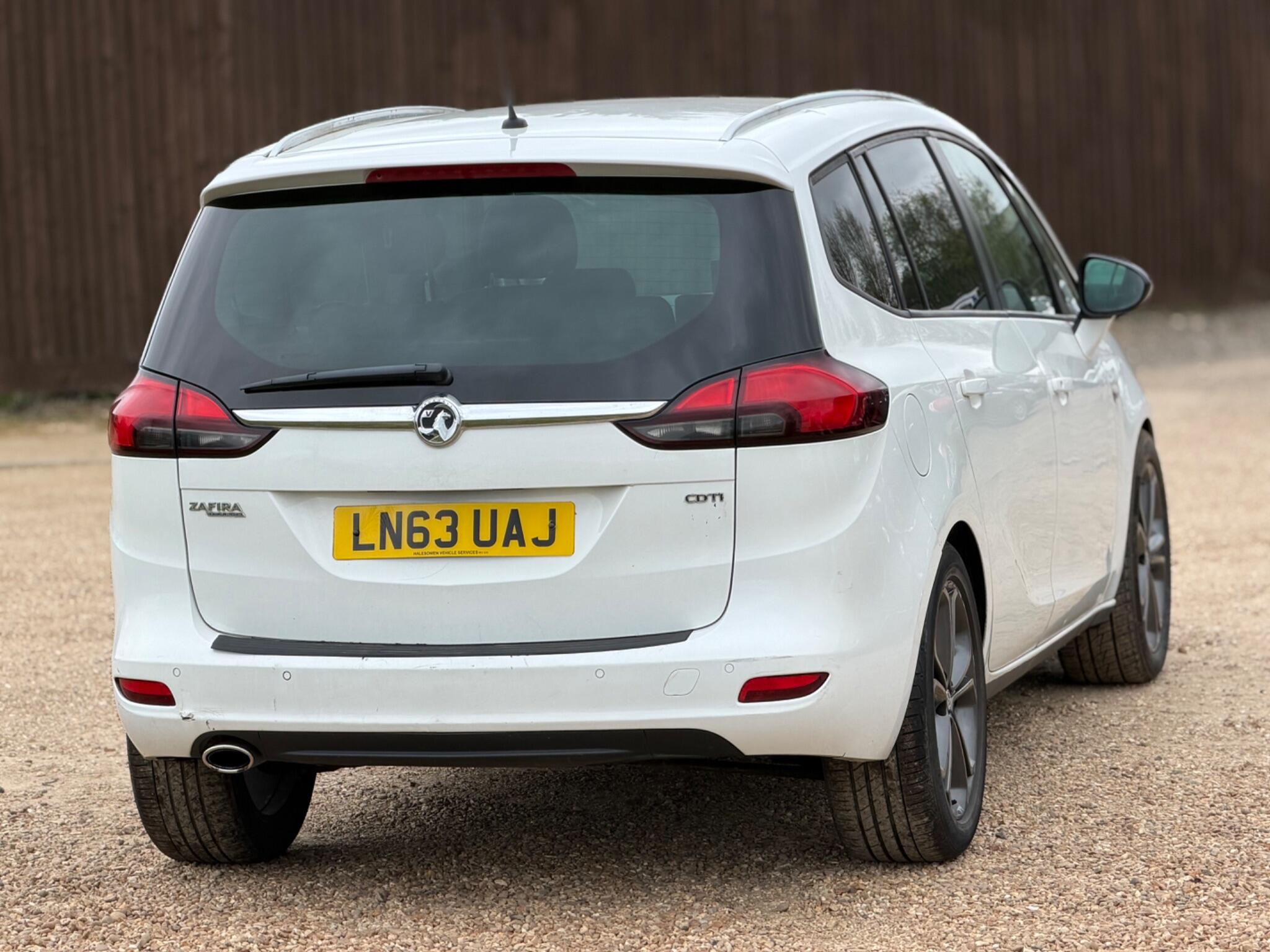 2013 Vauxhall Zafira Tourer 2.0 CDTi SRi Euro 5 5dr image 11