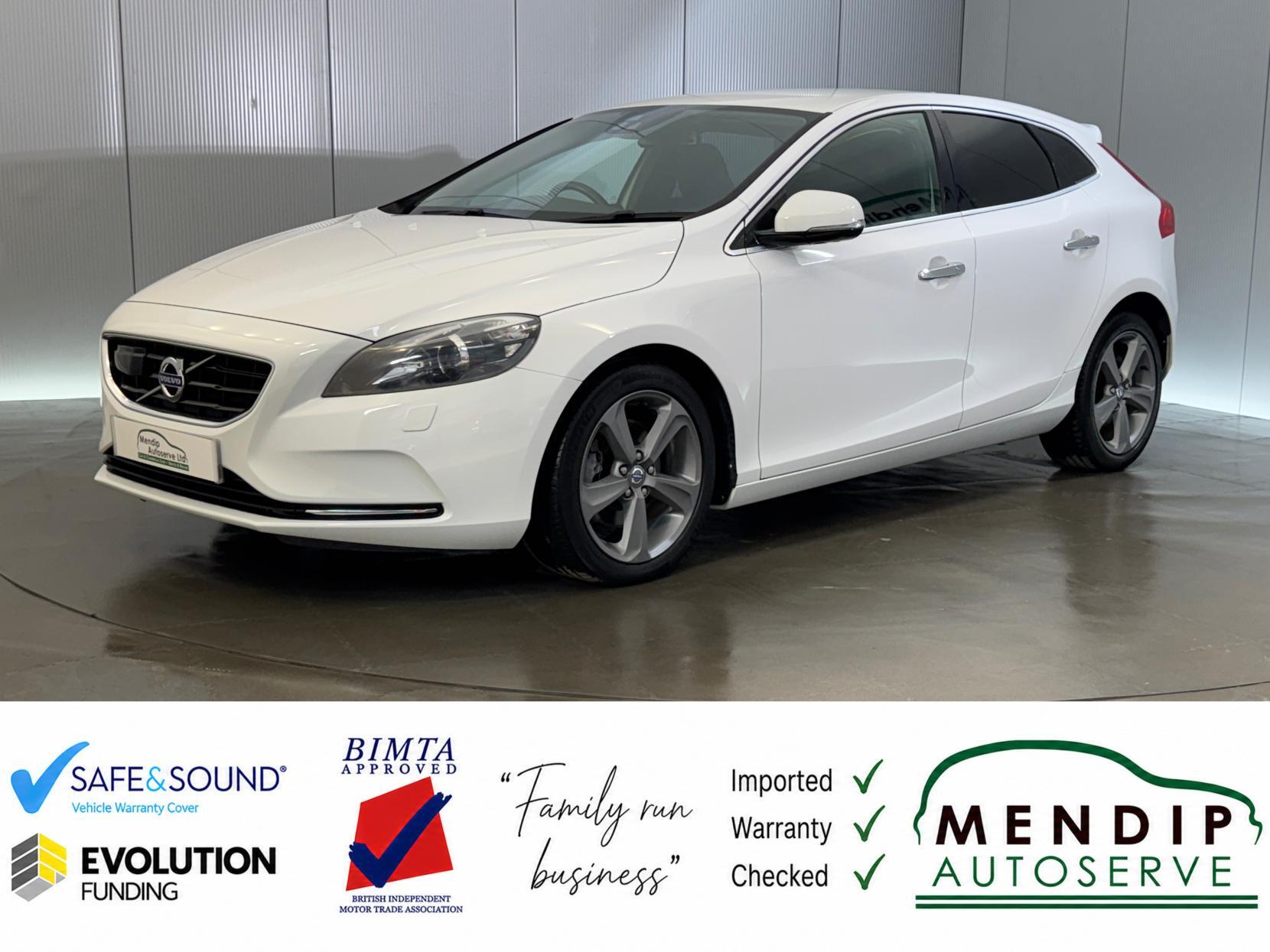 Volvo V40 view 2