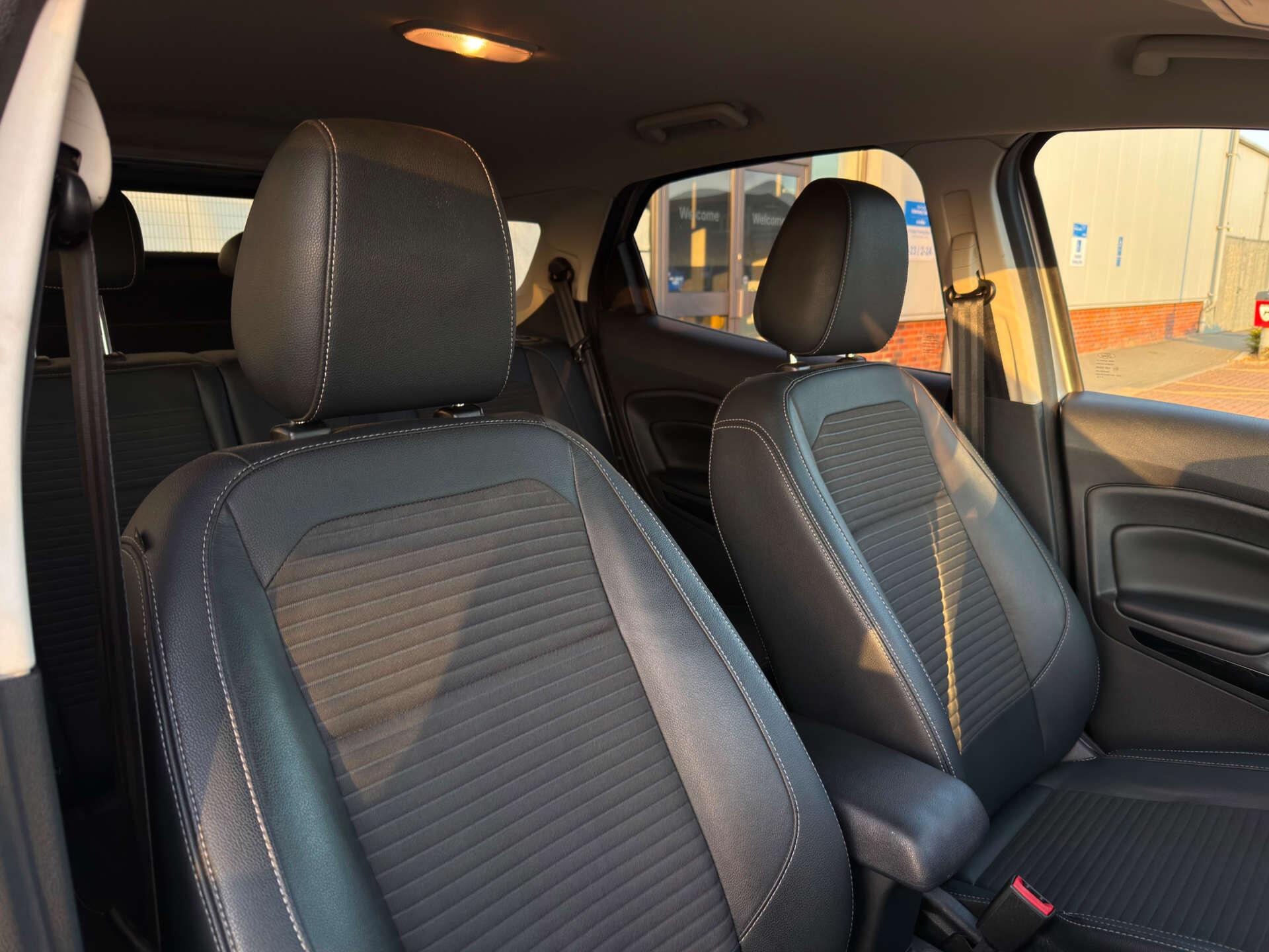 Ford Ecosport view 13