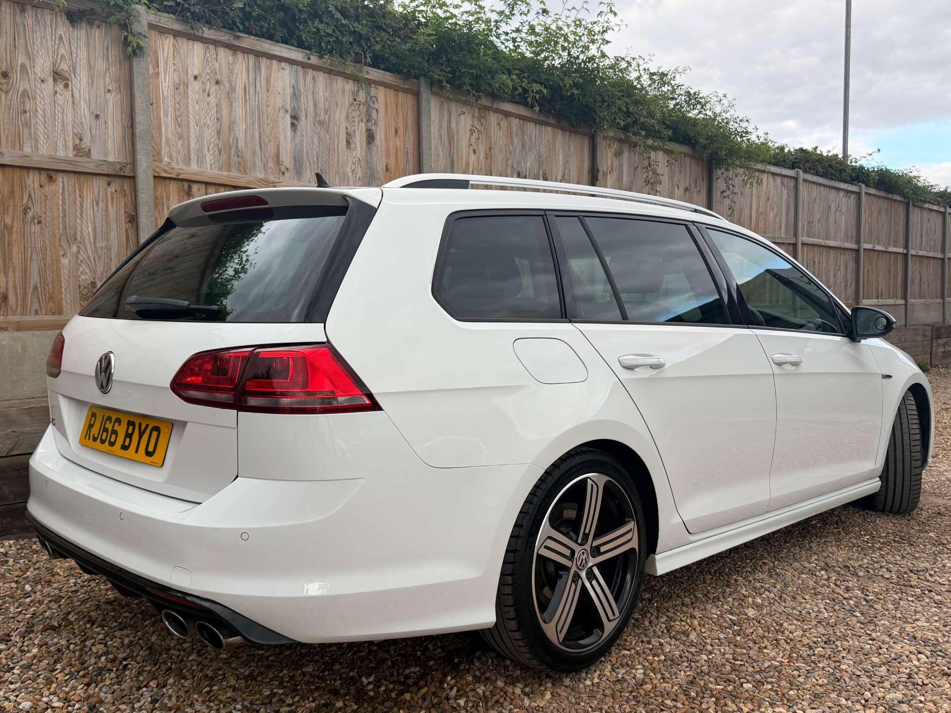 Volkswagen Golf view 14