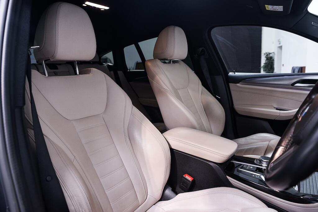 BMW X4 view 13