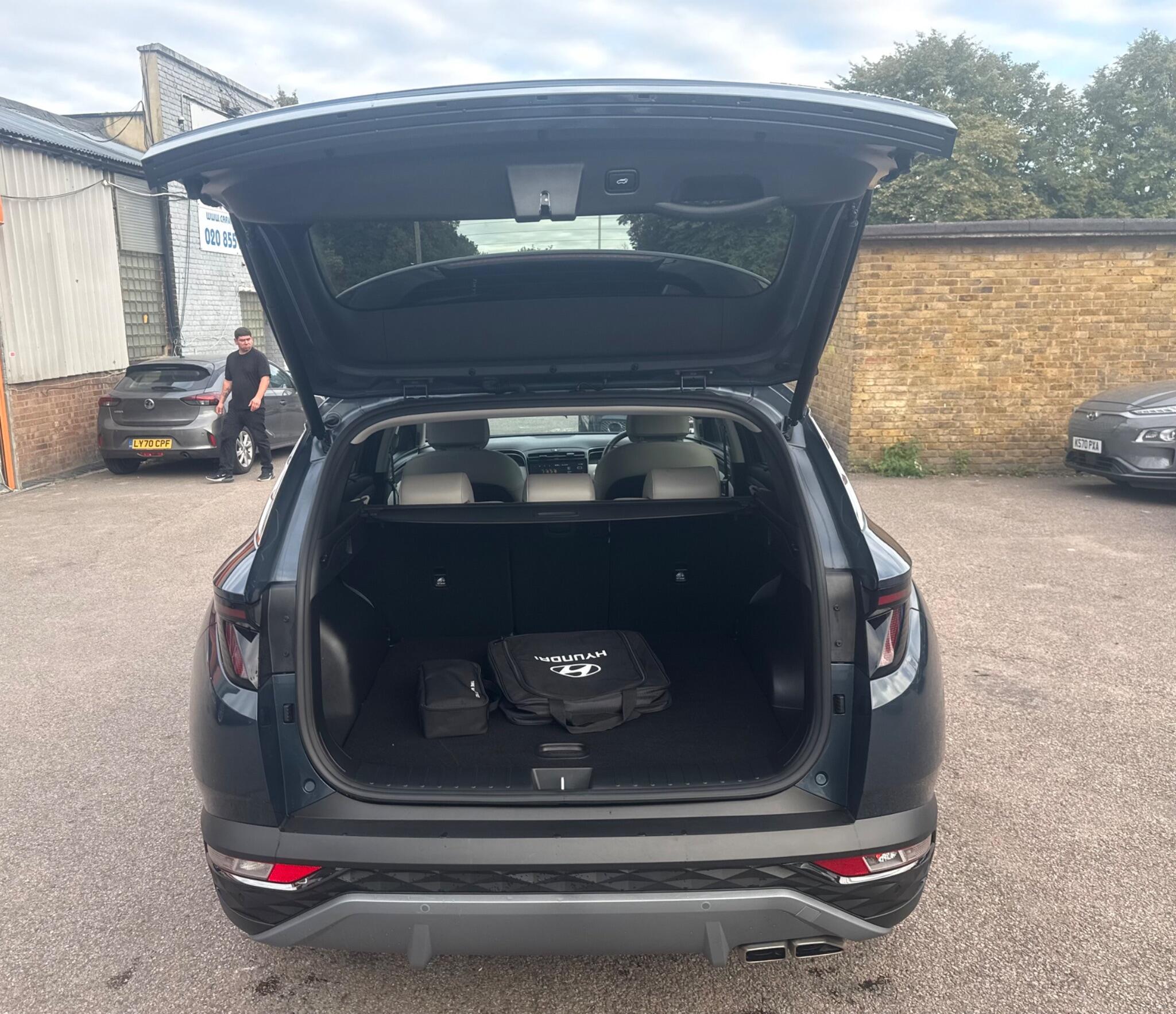 Hyundai Tucson view 24
