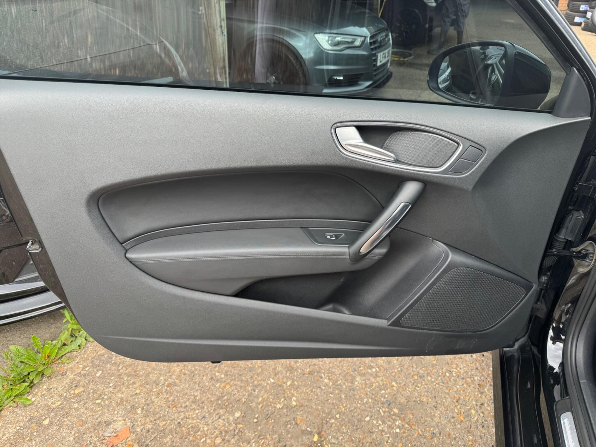 Audi A1 view 13