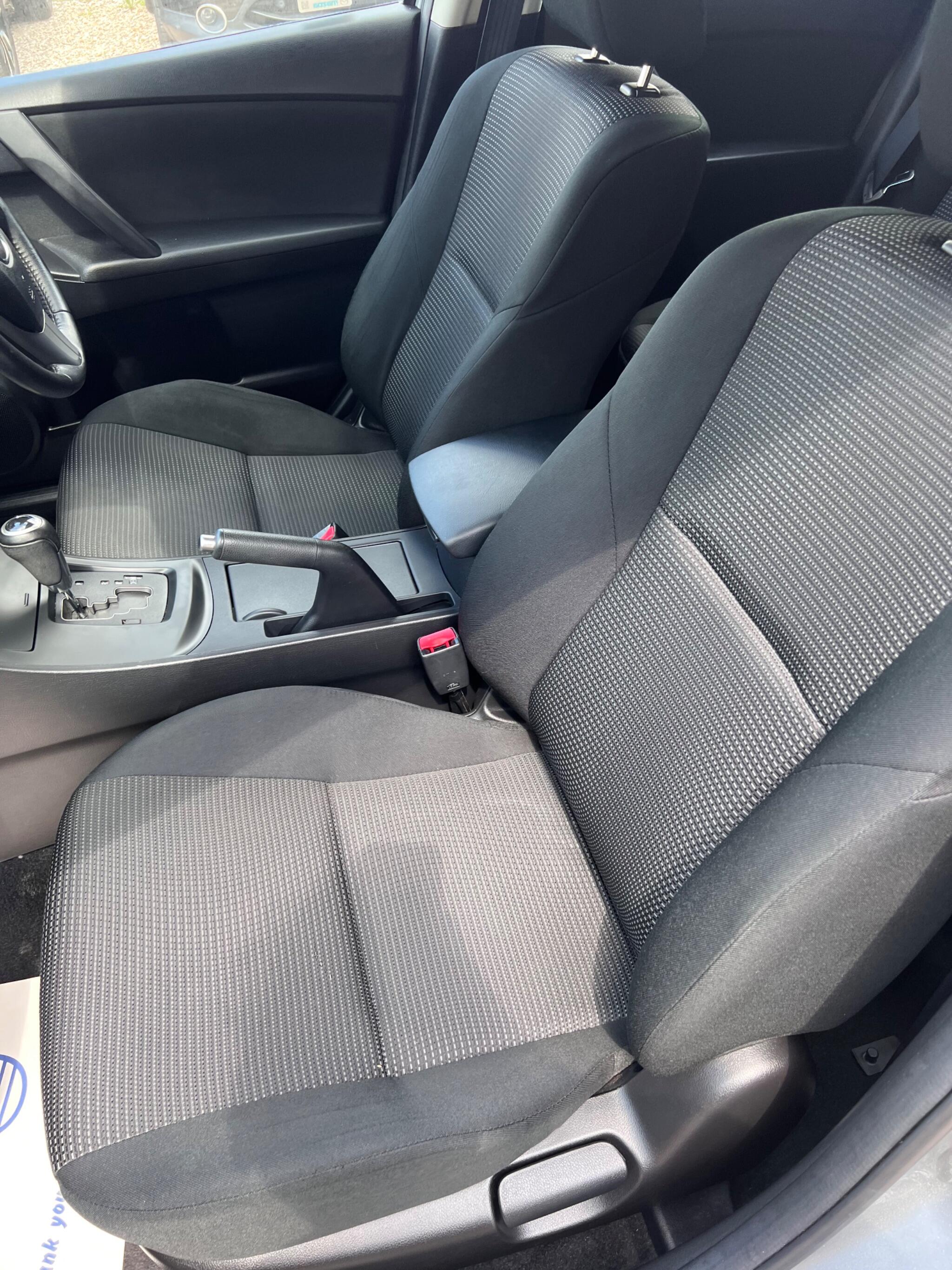 Mazda Mazda3 view 49