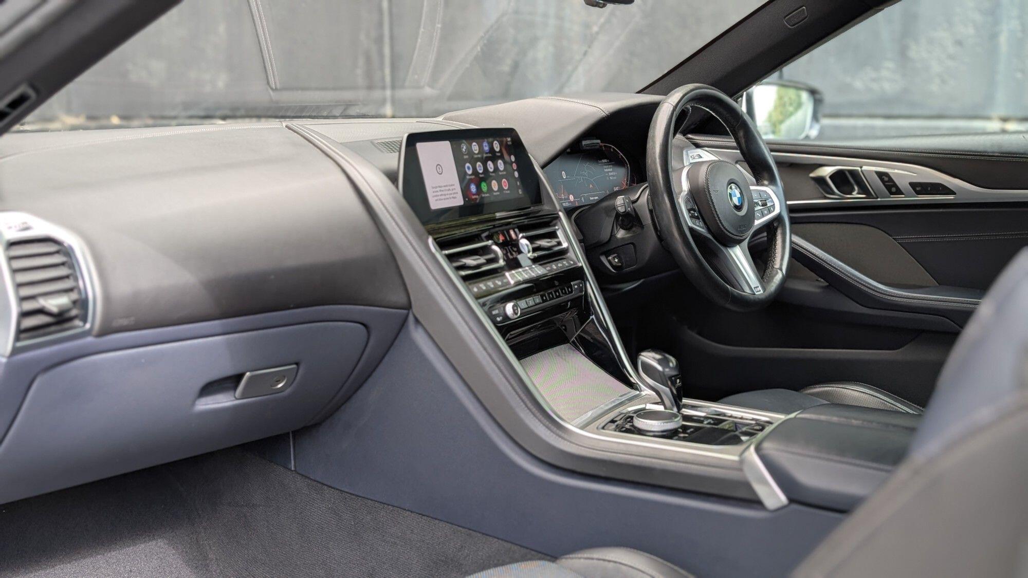 BMW 8 Series view 11