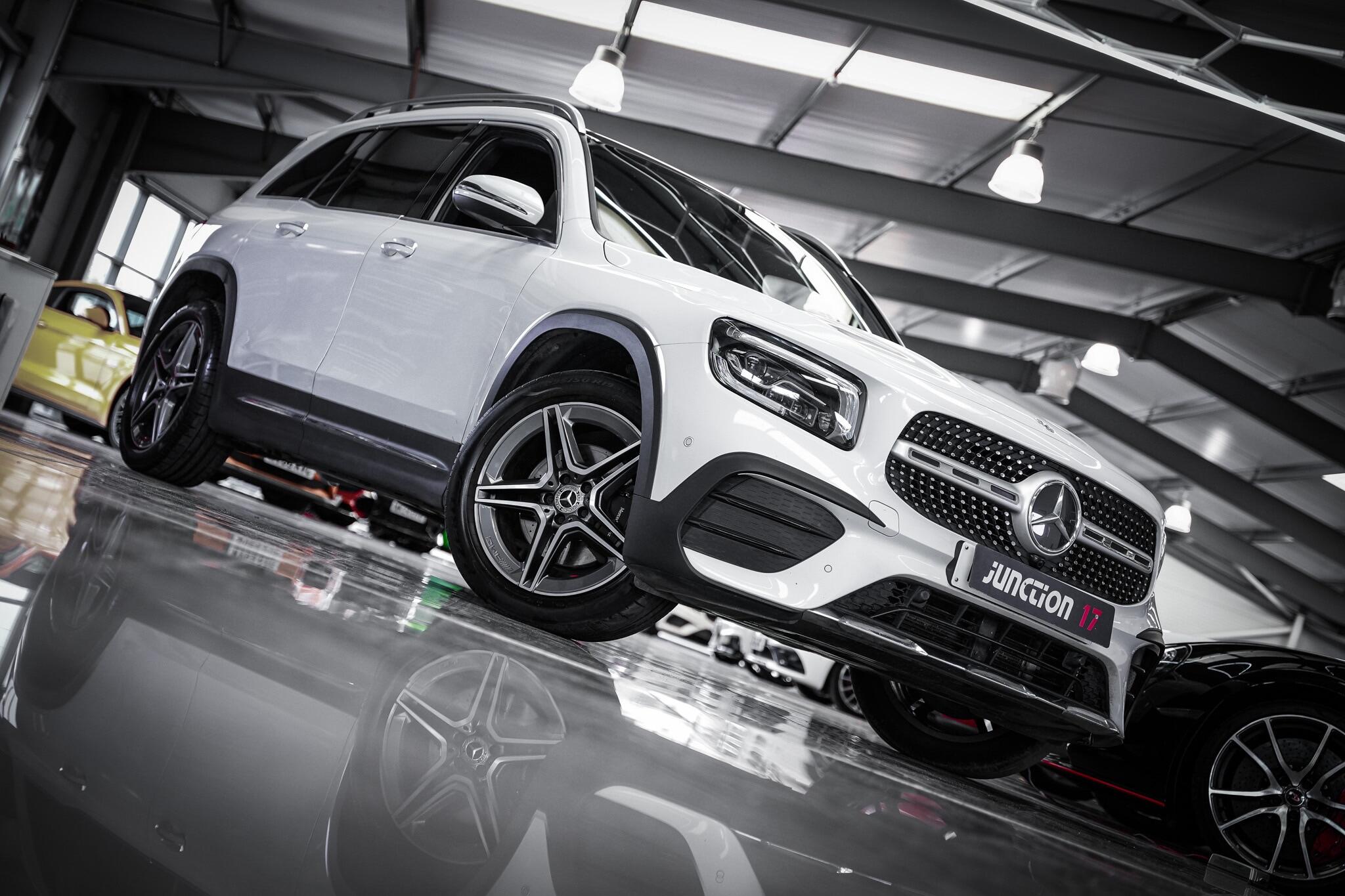 Mercedes-Benz GLB view 8