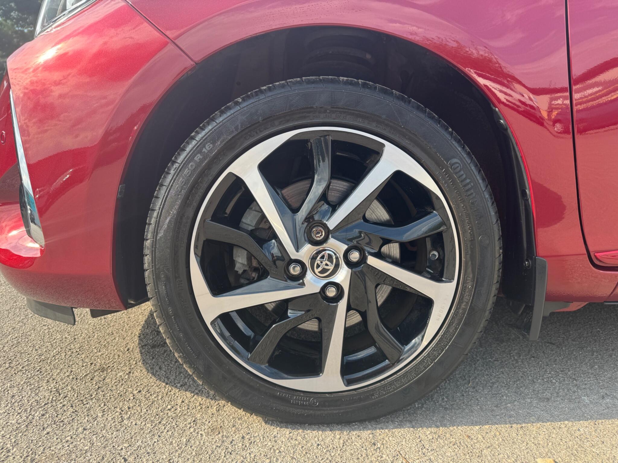 Toyota Yaris view 9