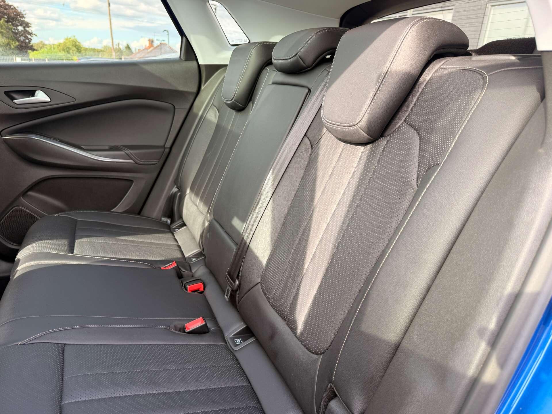 Vauxhall Grandland X view 35