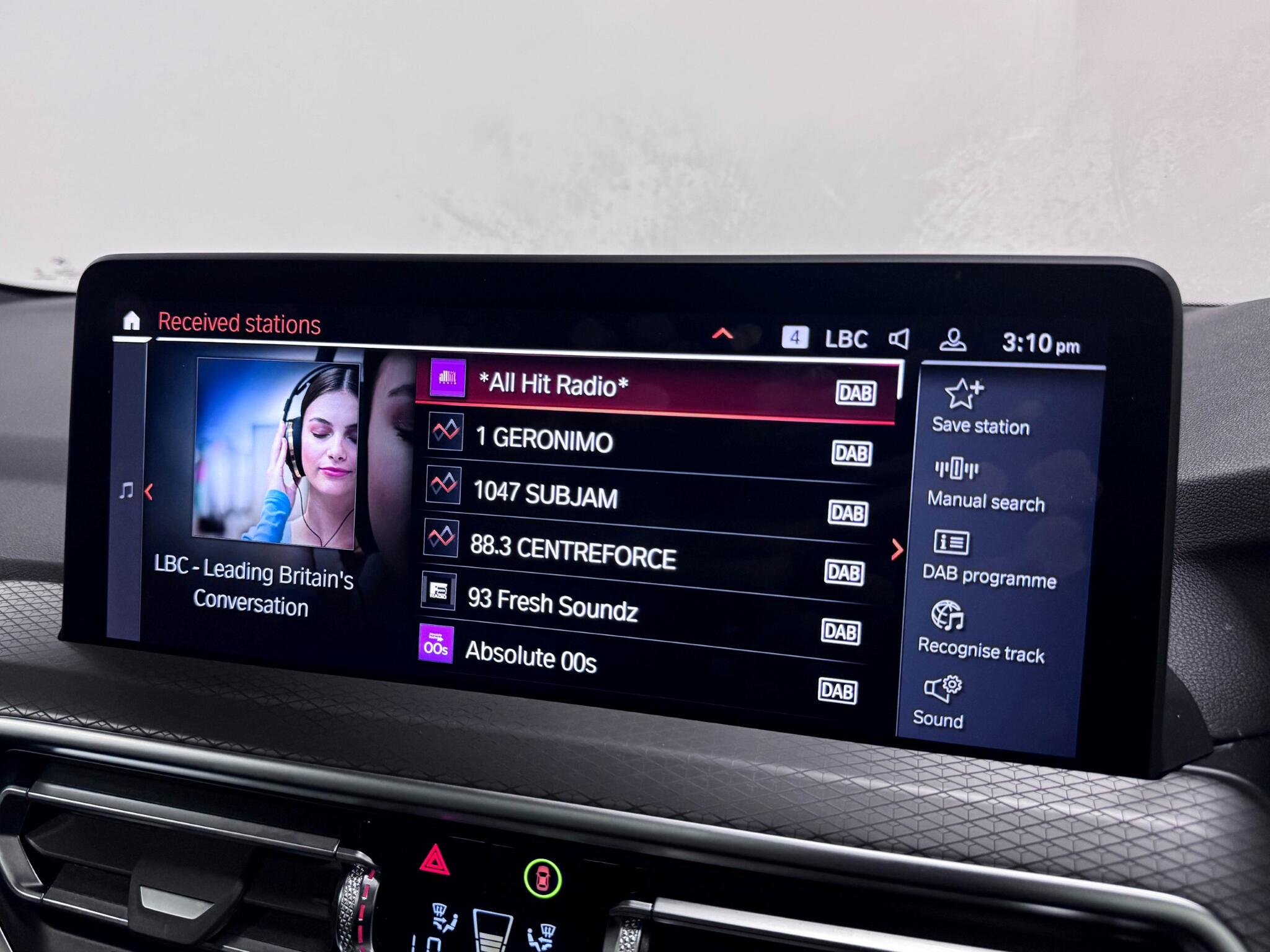 BMW X4 view 41