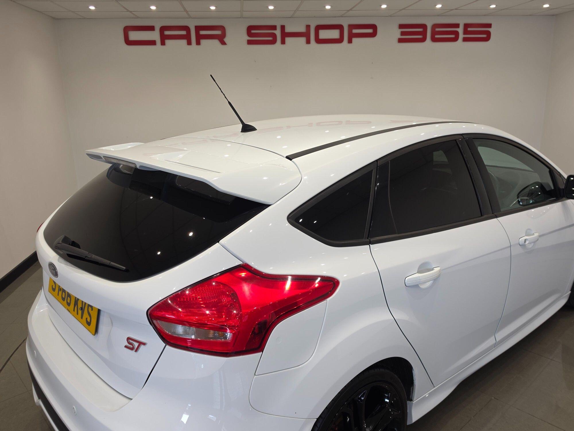 Ford Focus view 71