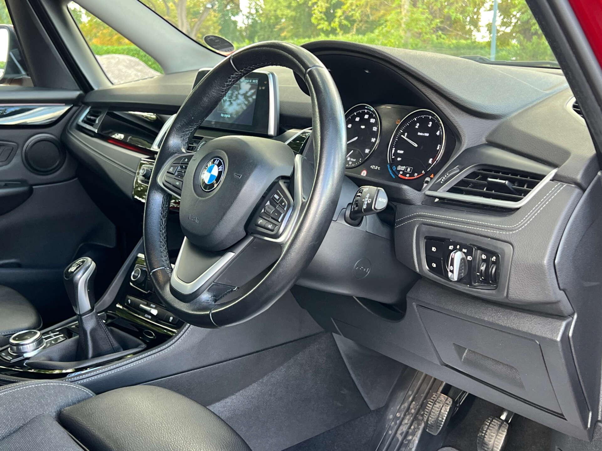 BMW 2 Series view 38