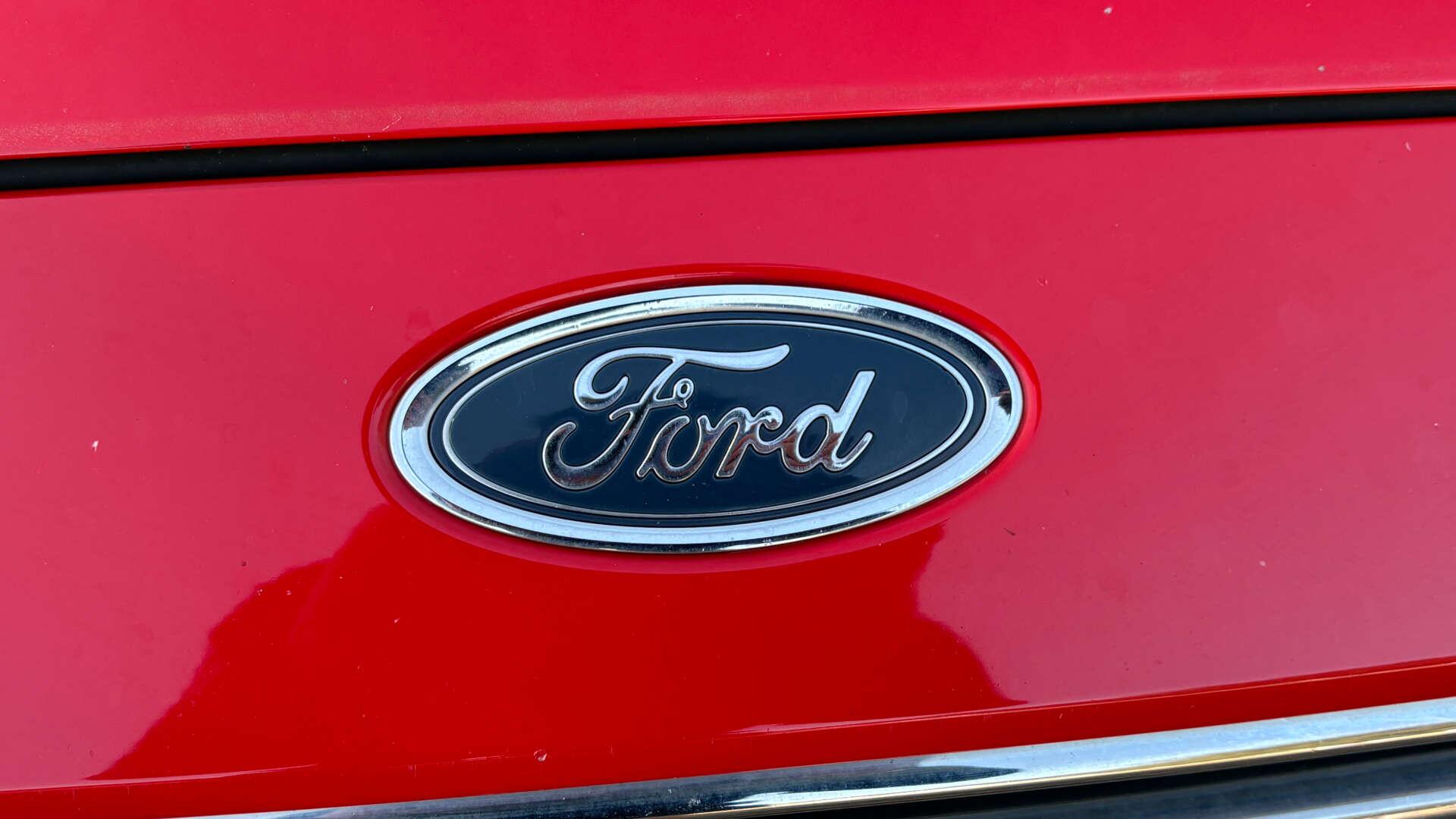 Ford Focus view 47