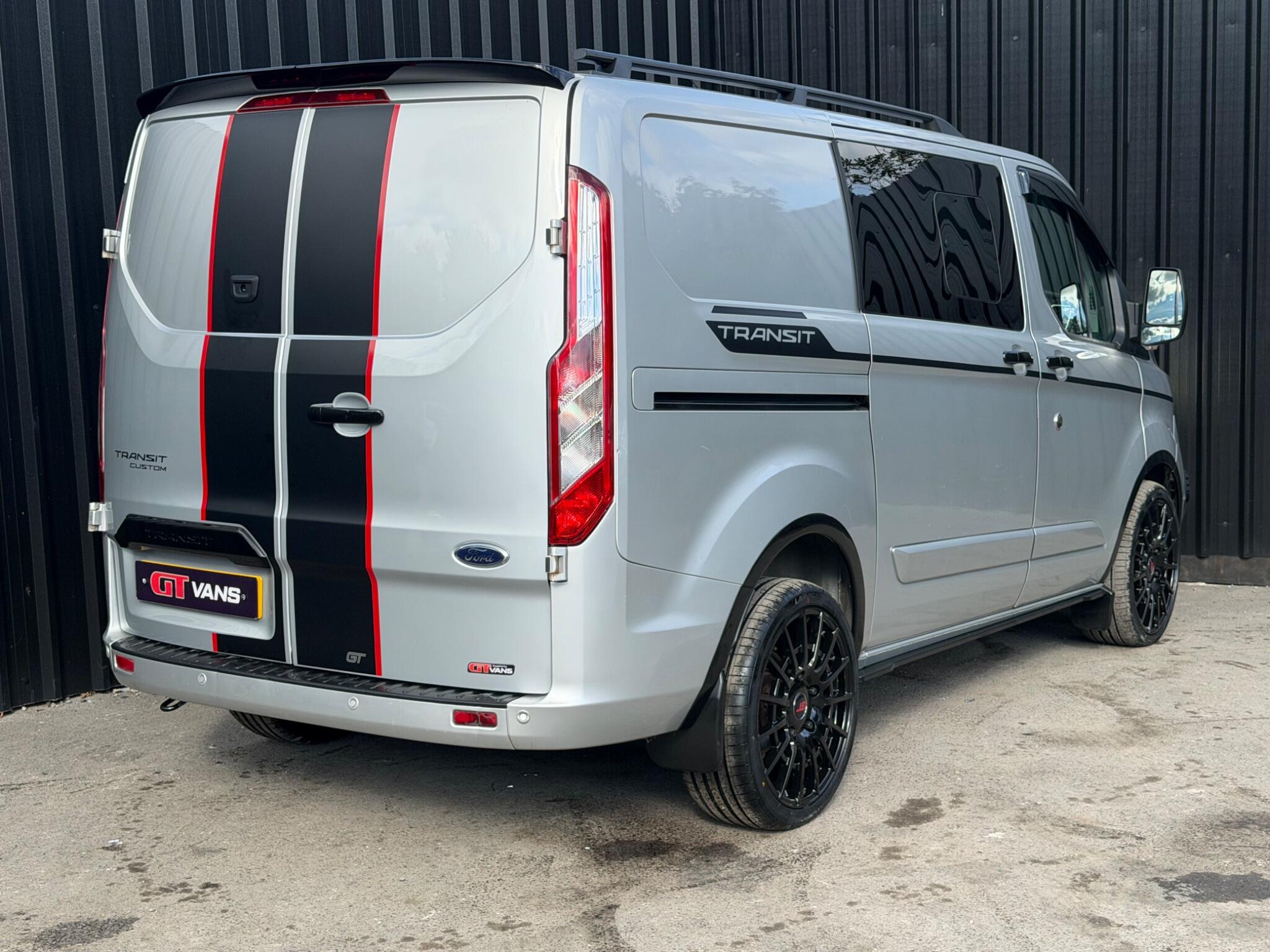 Ford Transit Custom view 5