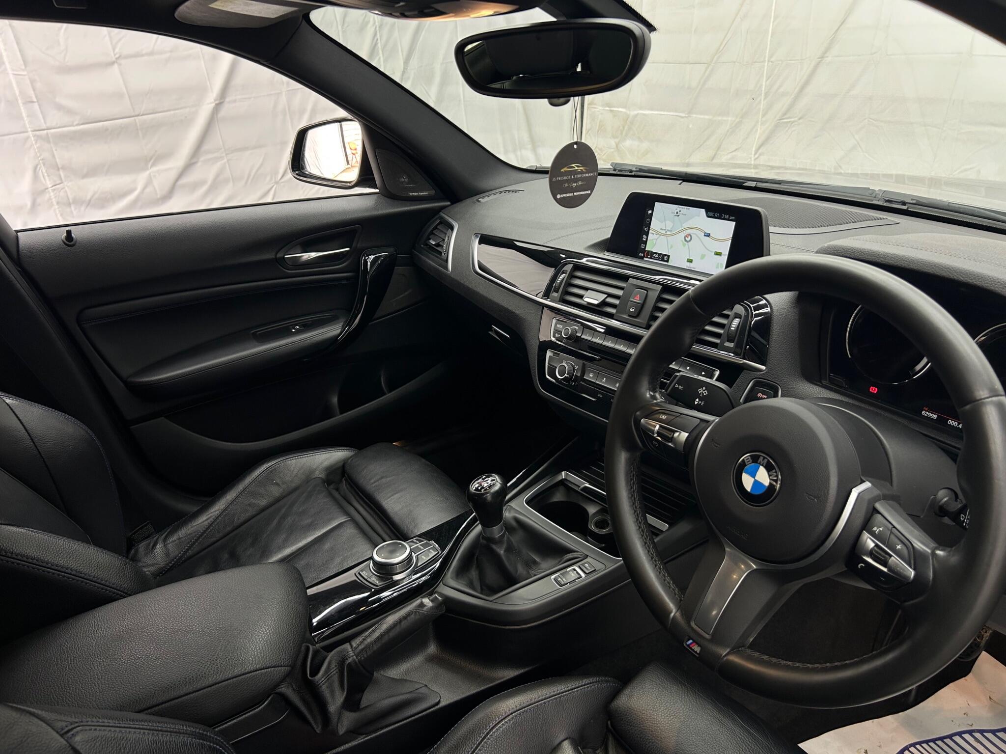 BMW 1 Series view 12