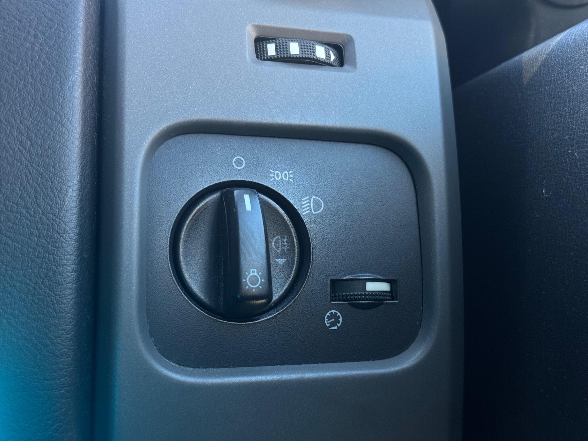 Land Rover Discovery view 46