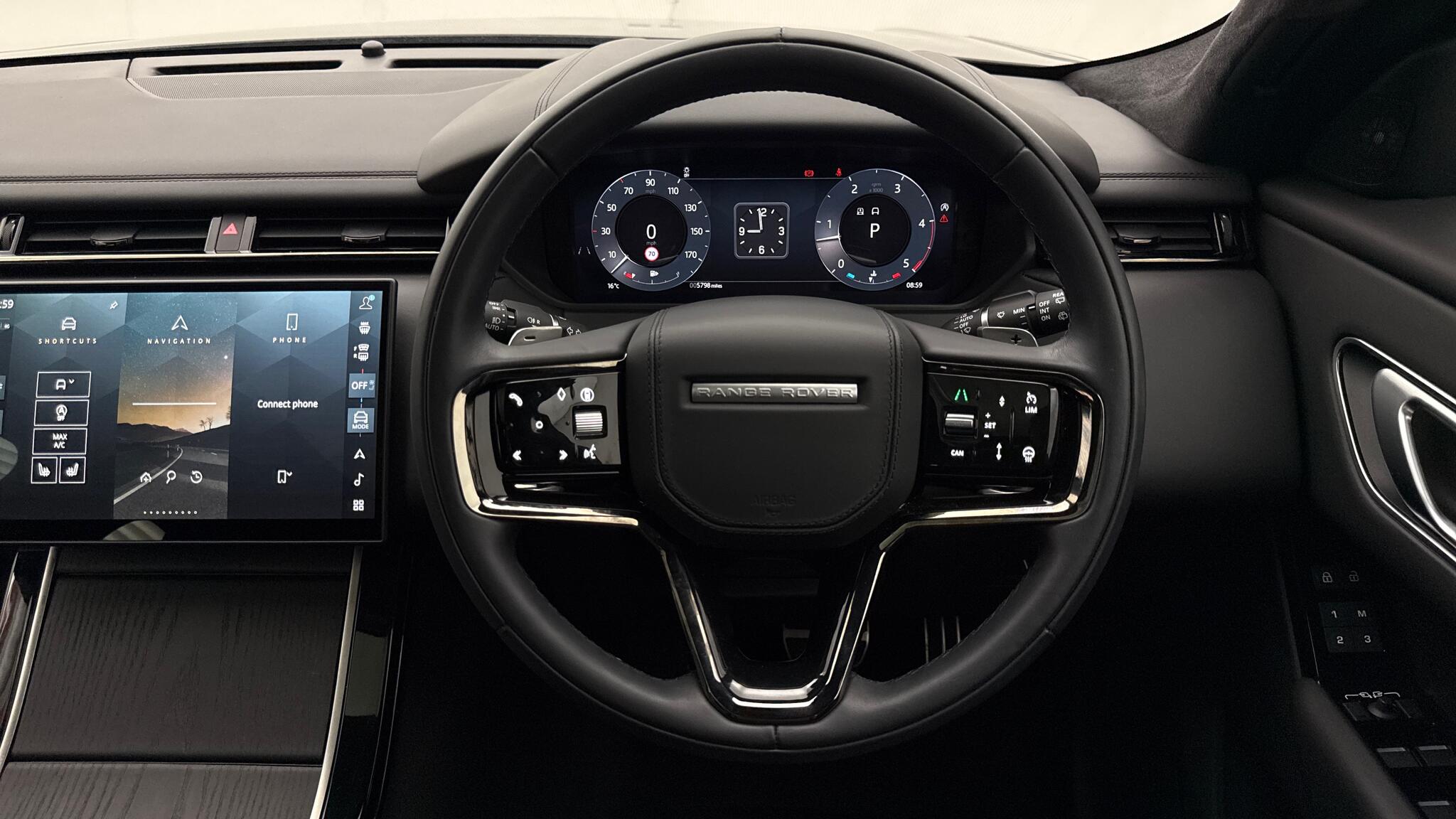 Land Rover Range Rover Velar view 15
