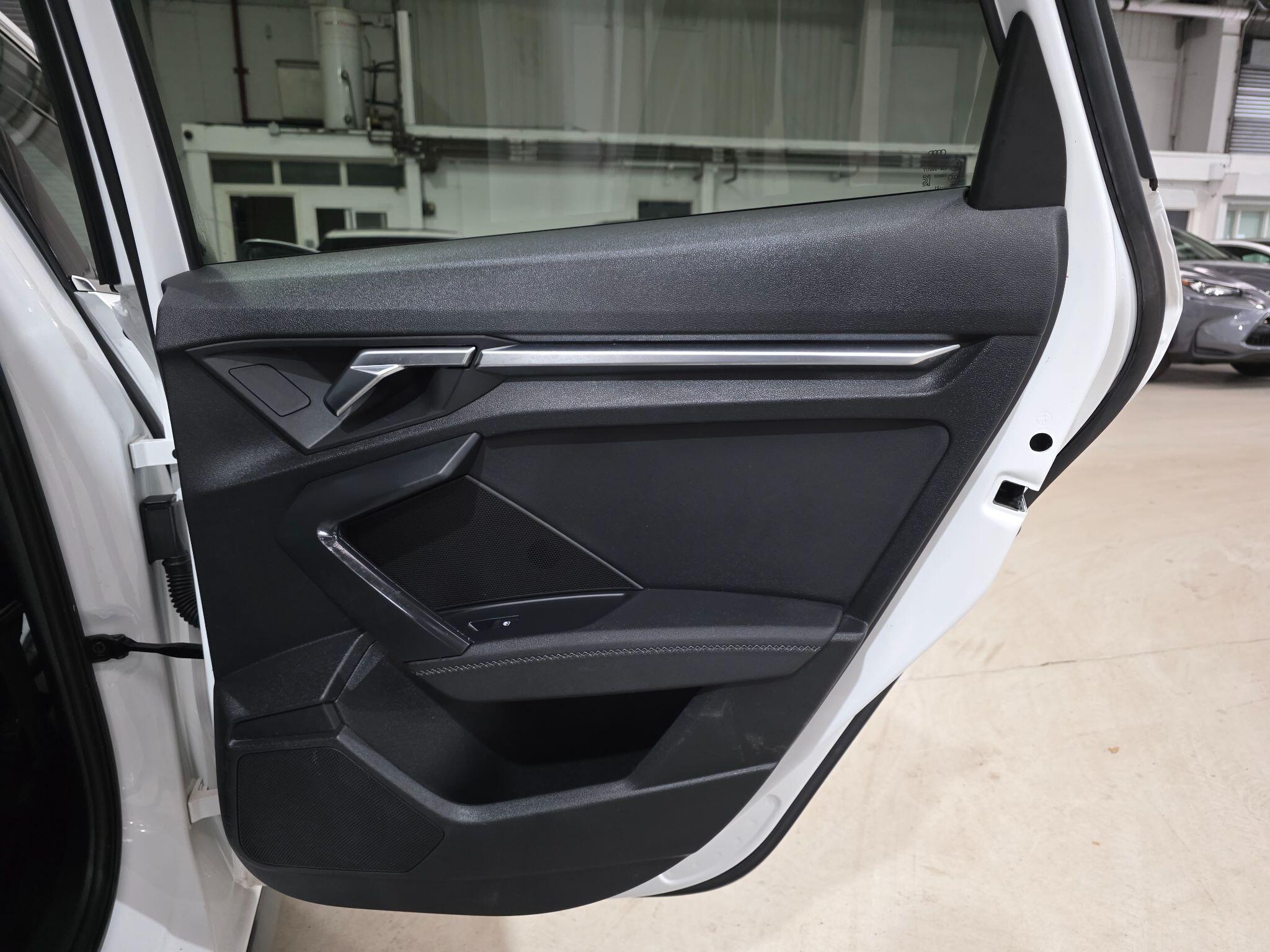 Audi A3 view 21
