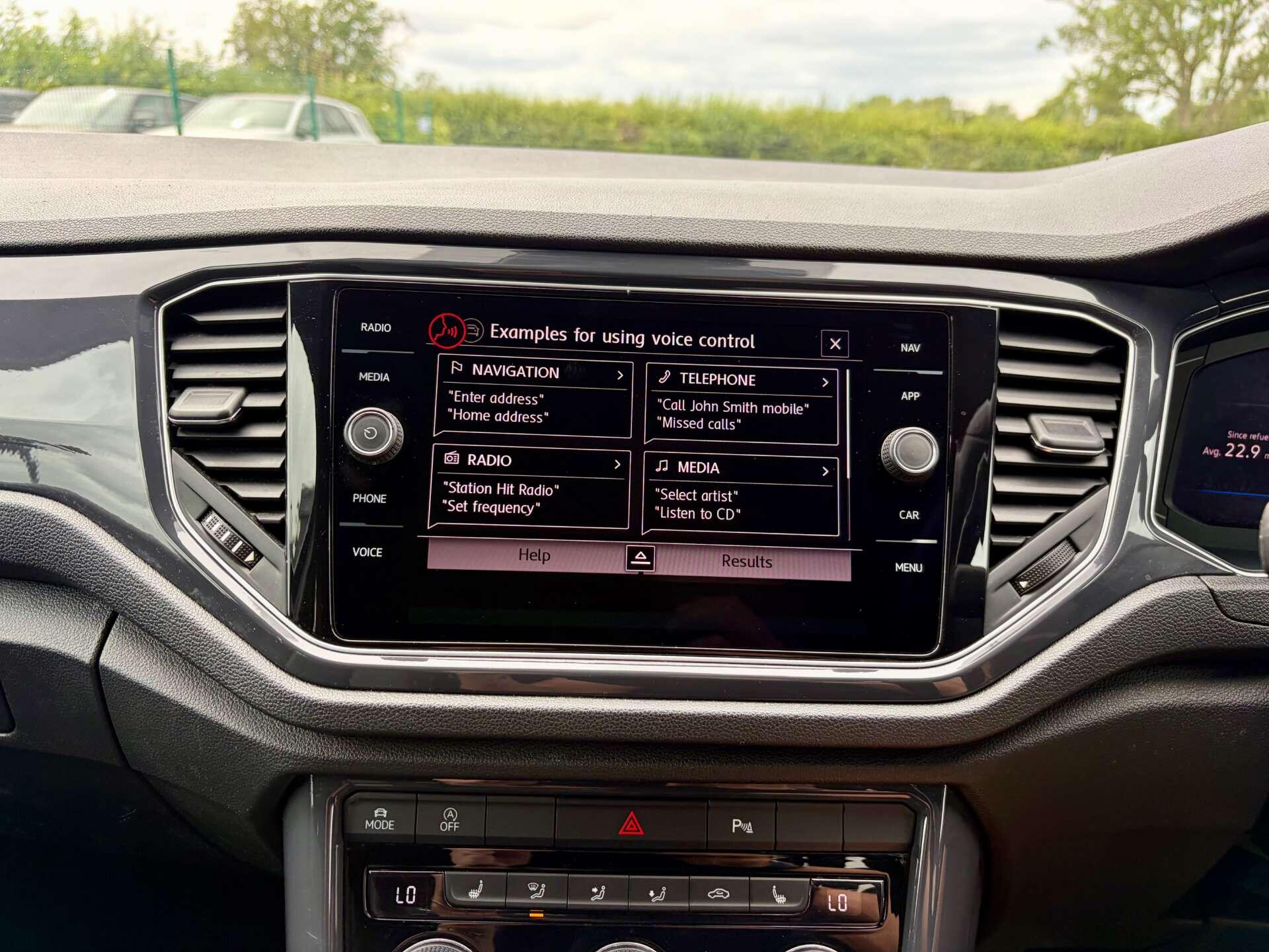 Volkswagen T-Roc view 49
