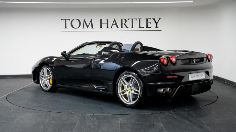 Ferrari F430 view 5