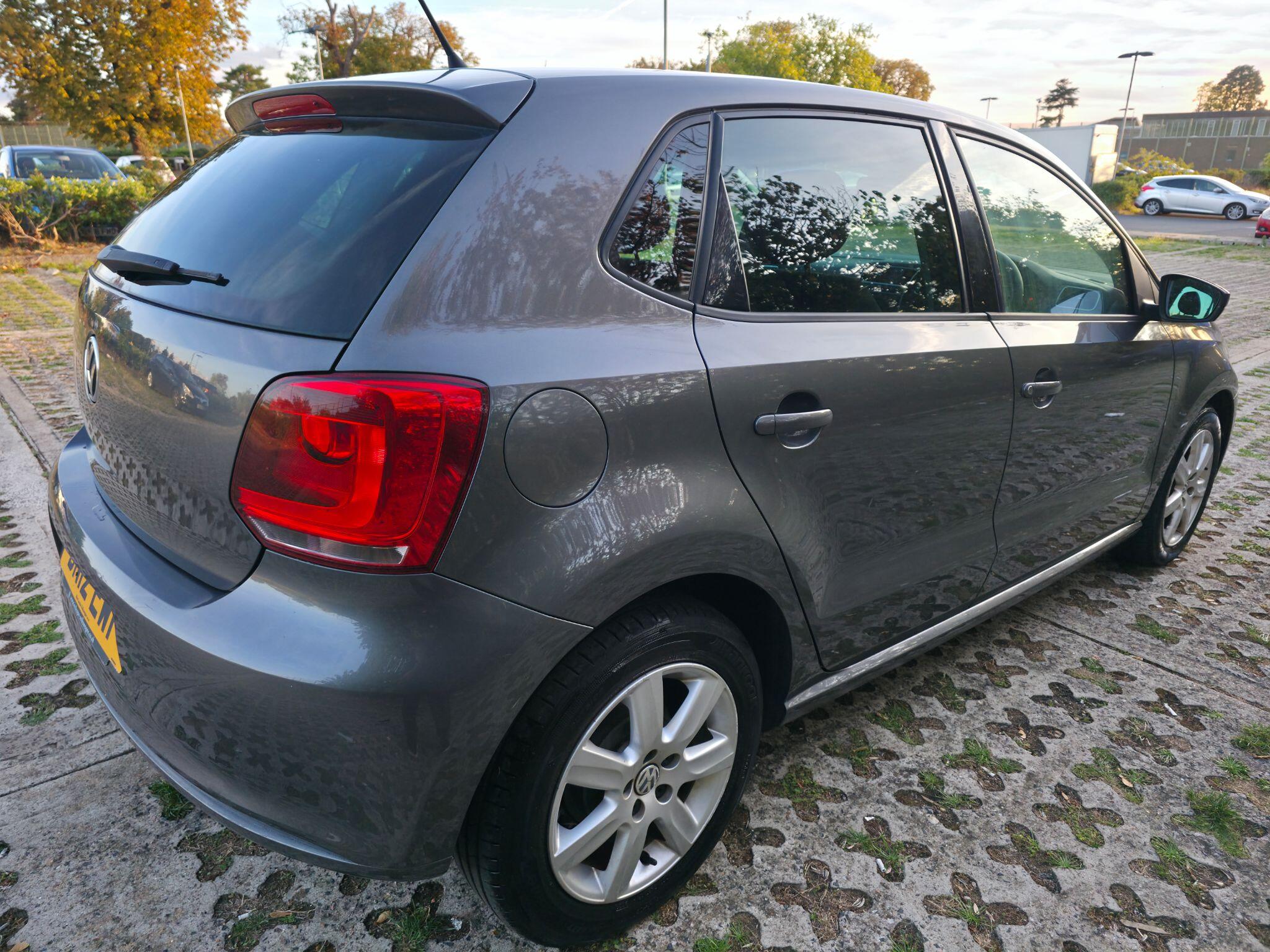 Volkswagen Polo view 18