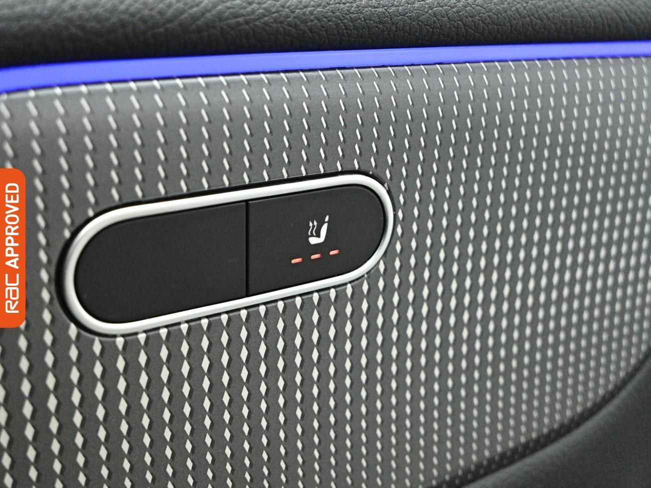Mercedes-Benz EQA view 22