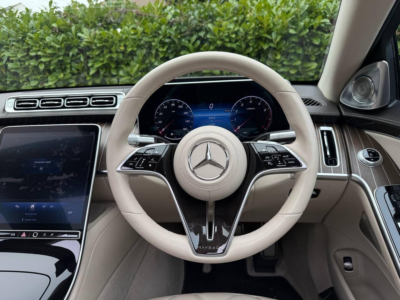 Mercedes-Benz S-Class view 18