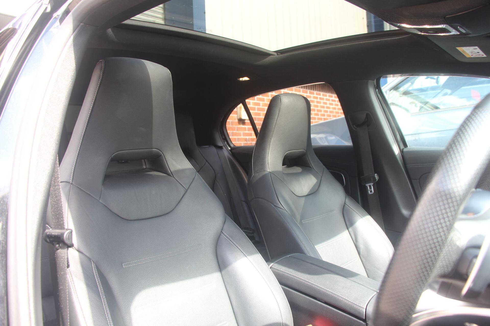 Mercedes-Benz A-Class view 26