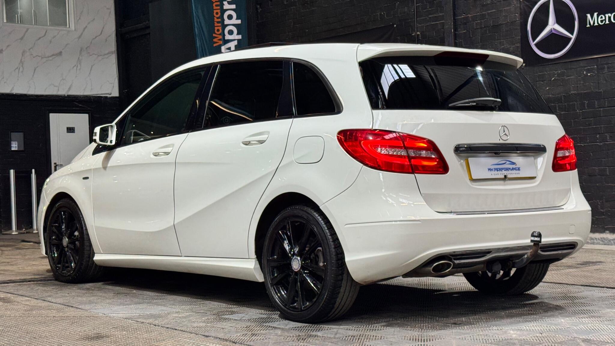 Mercedes-Benz B Class view 22