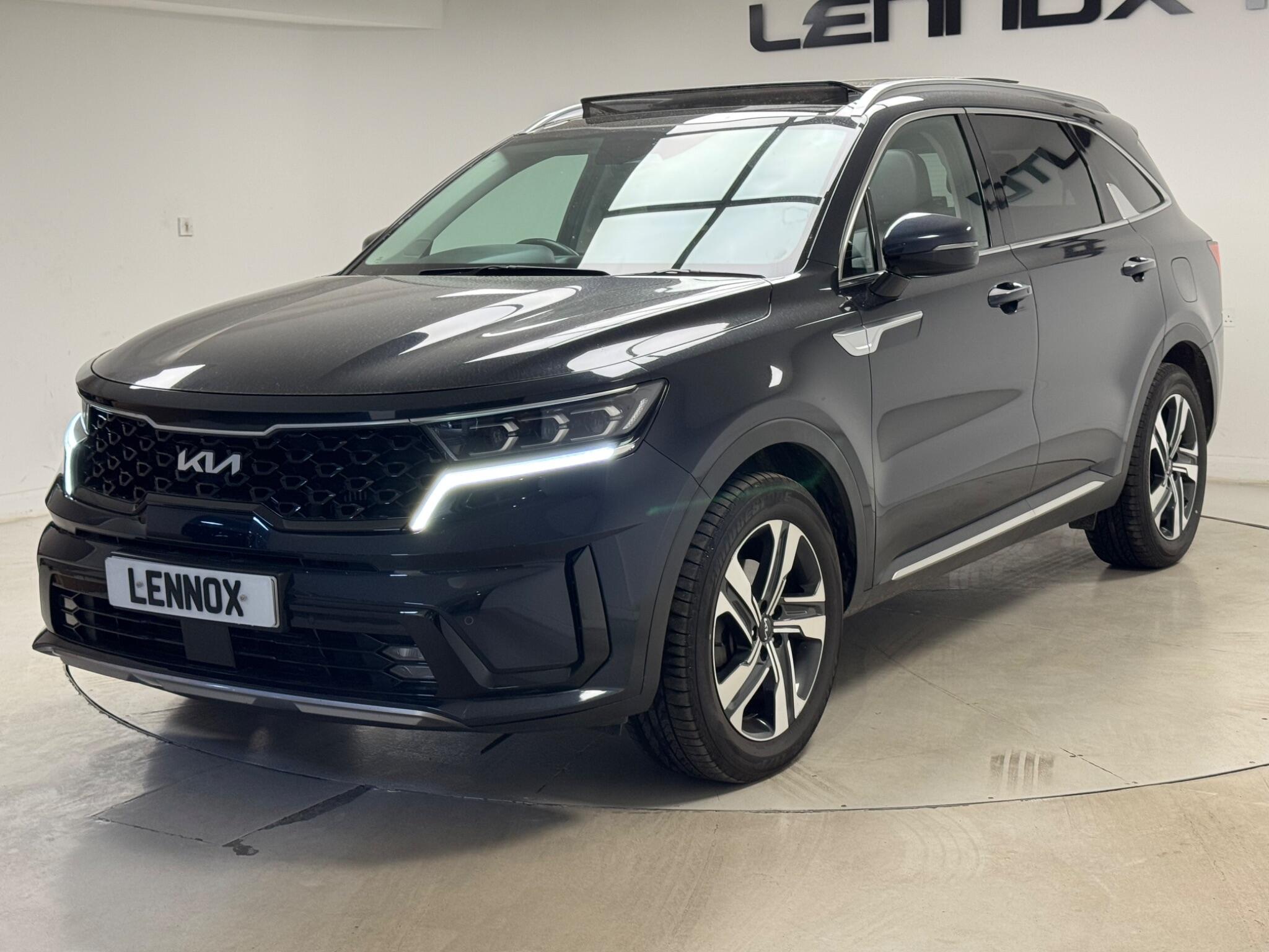 Kia Sorento view 3