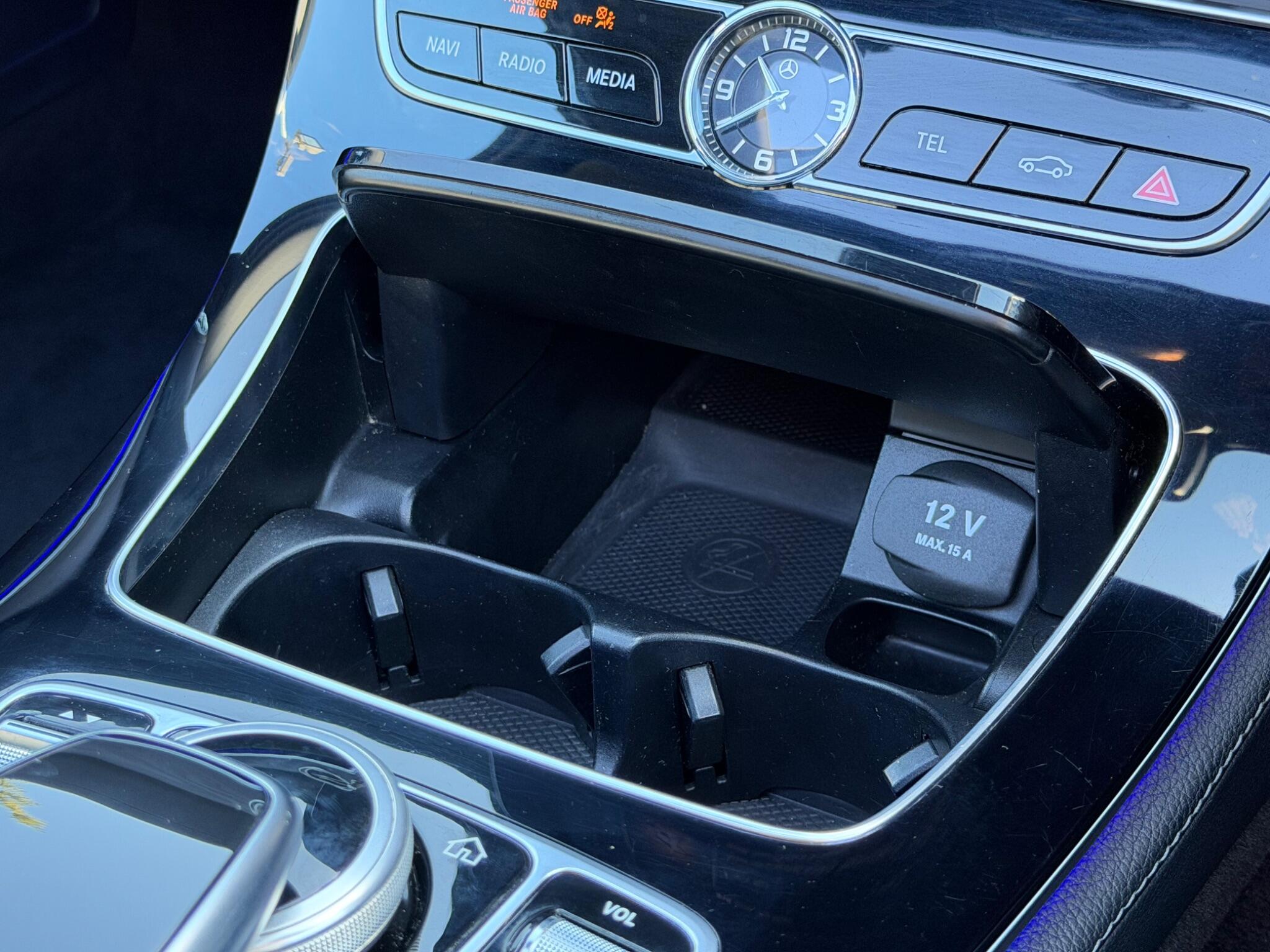Mercedes-Benz E-Class view 40