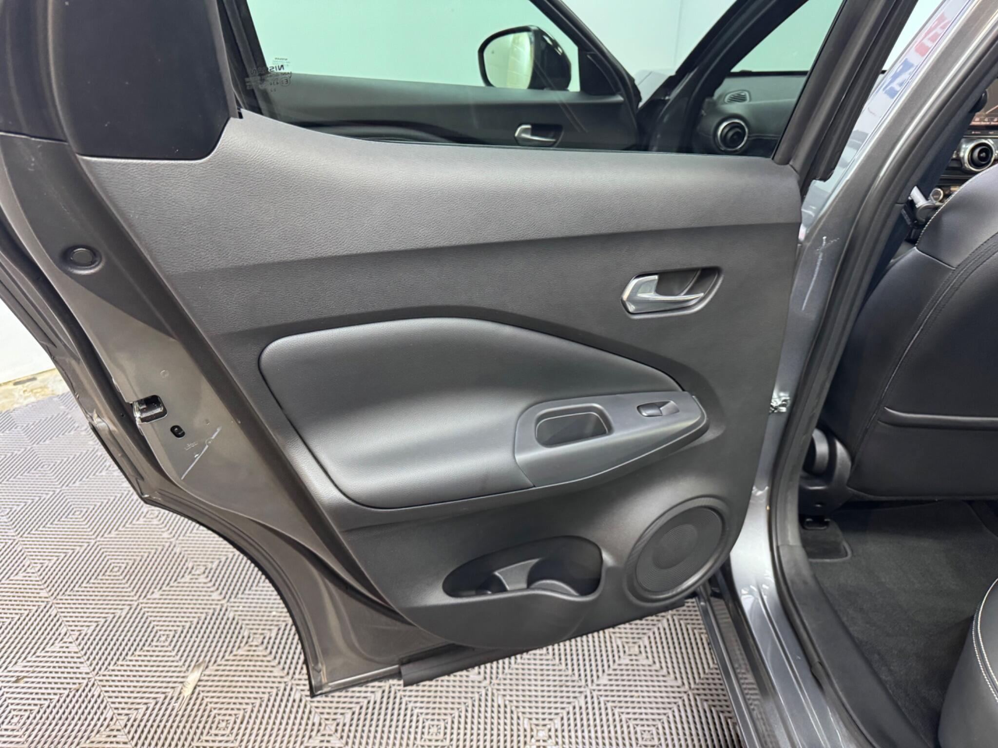 Nissan Juke view 35
