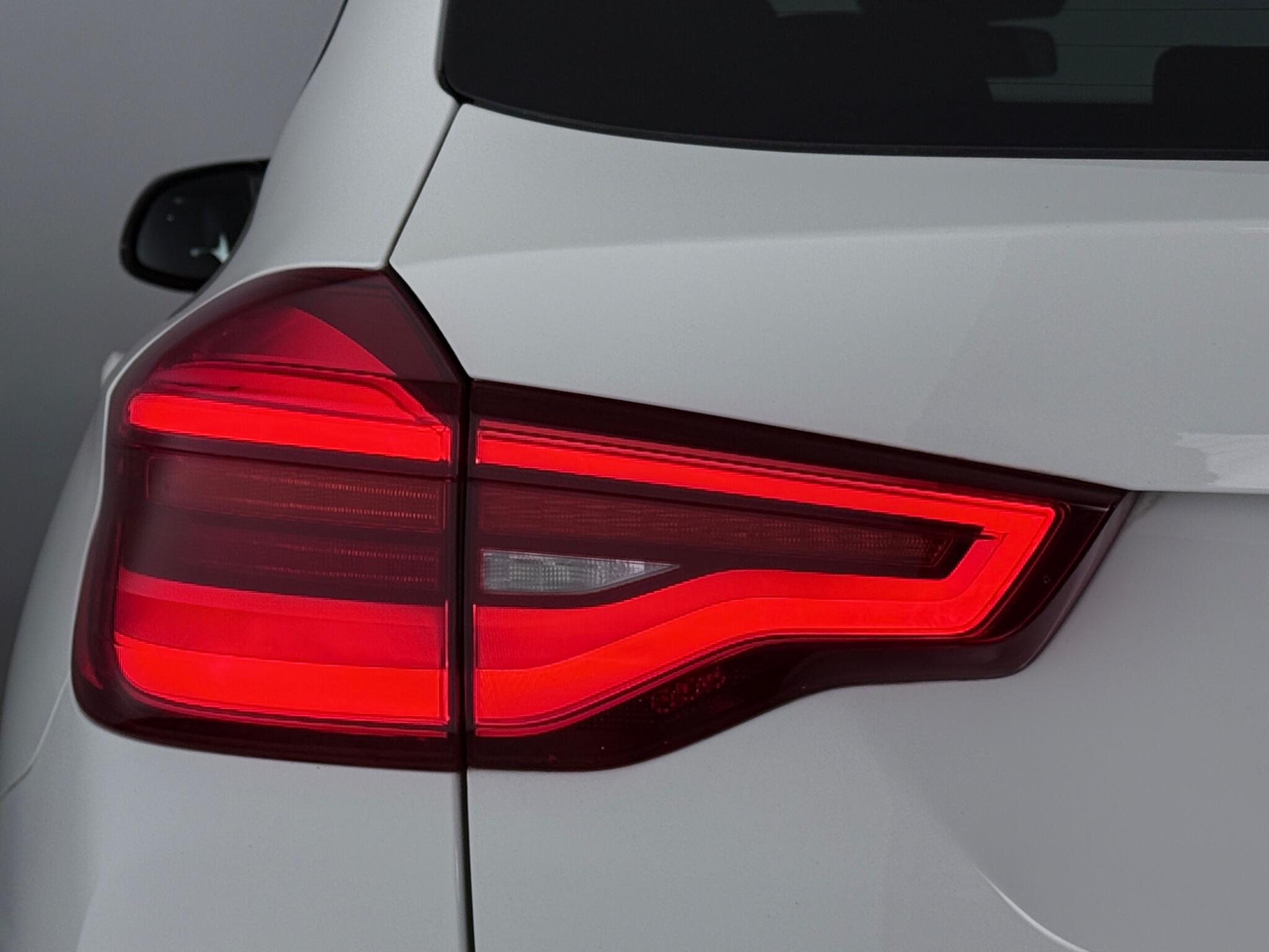 BMW X3 view 6