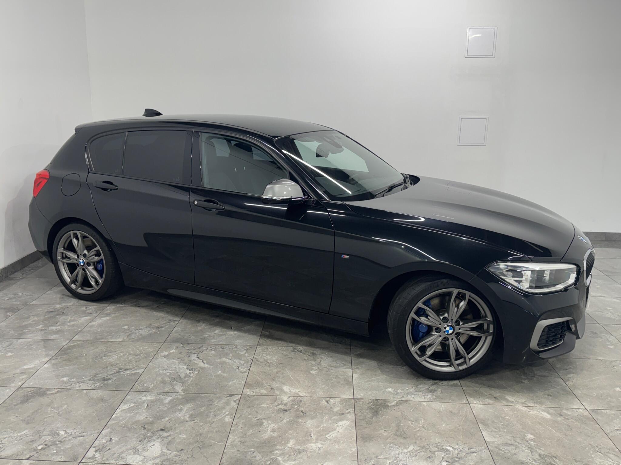 BMW 1 Series view 2