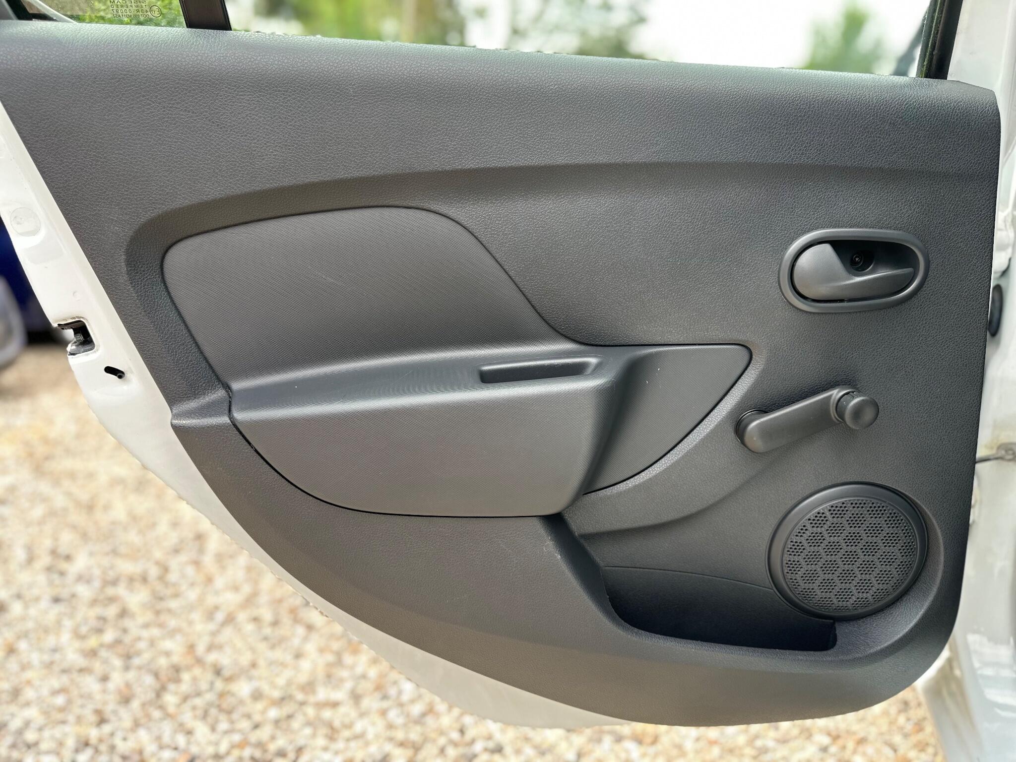 Dacia Sandero view 49