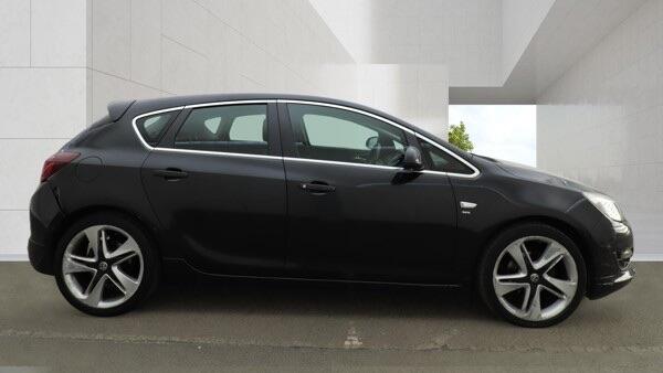 Vauxhall Astra view 5