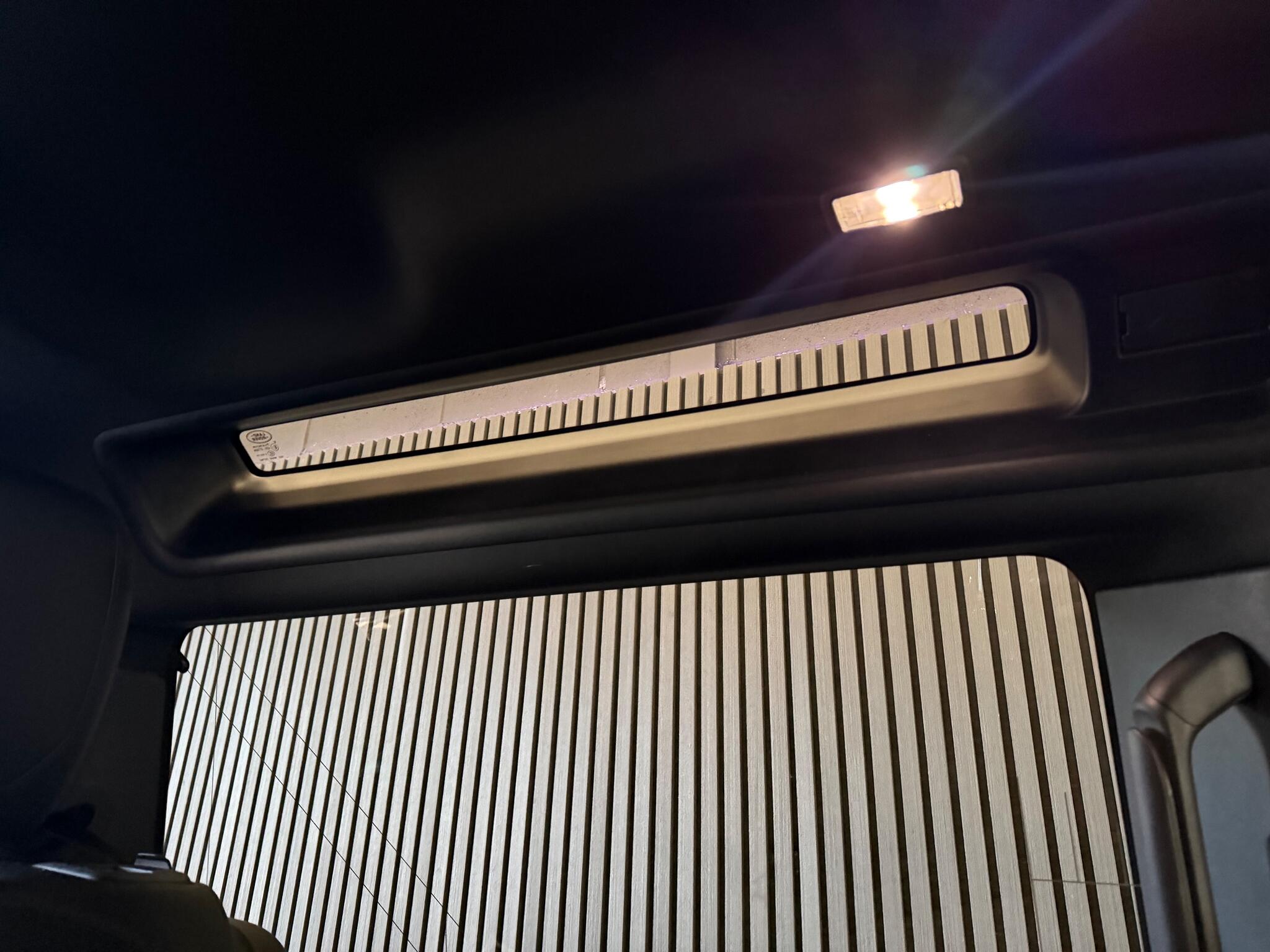 Land Rover Defender view 59